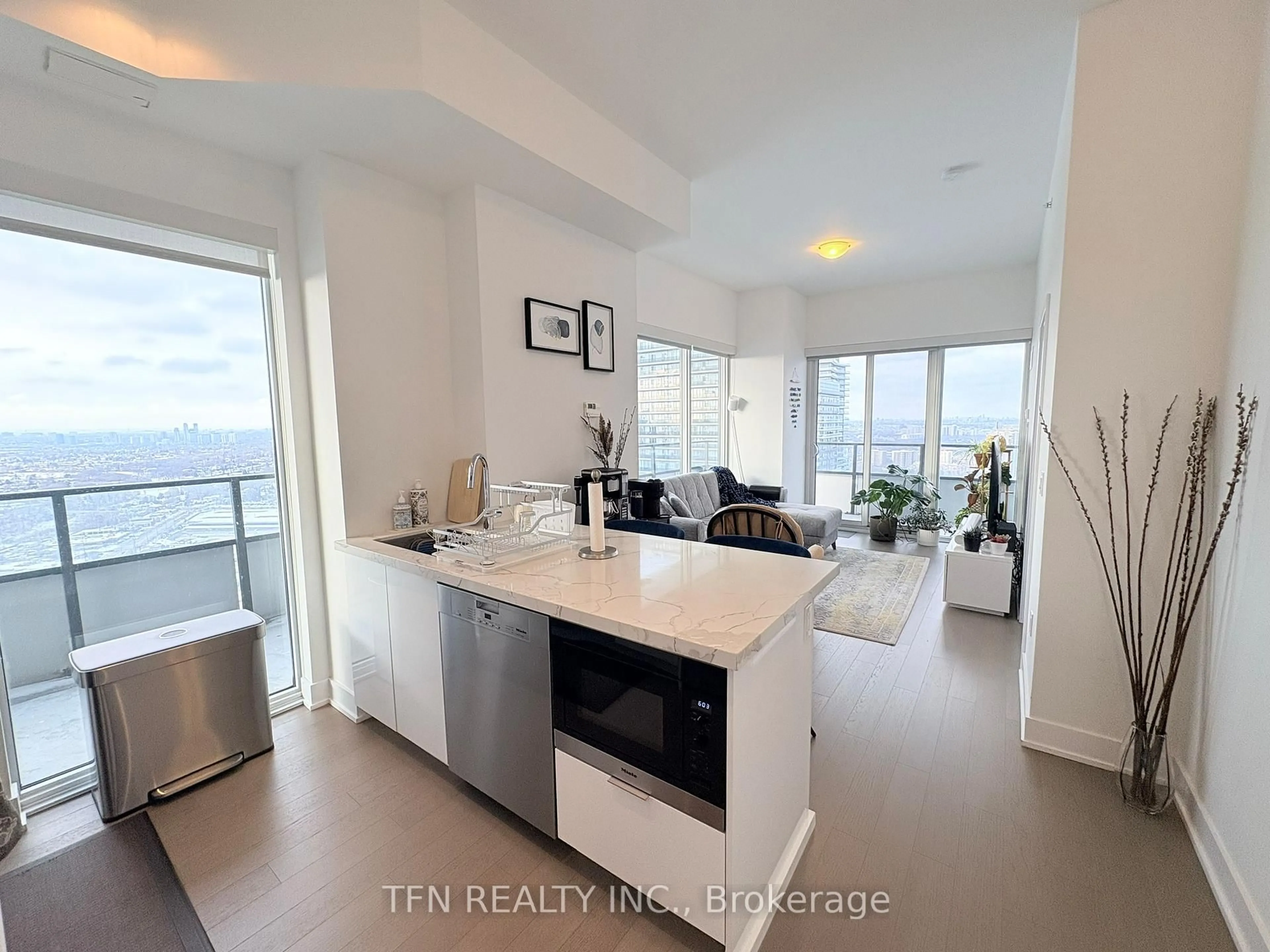 Open concept kitchen, unknown for 20 Shore Breeze Dr #4703, Toronto Ontario M8V 0C7