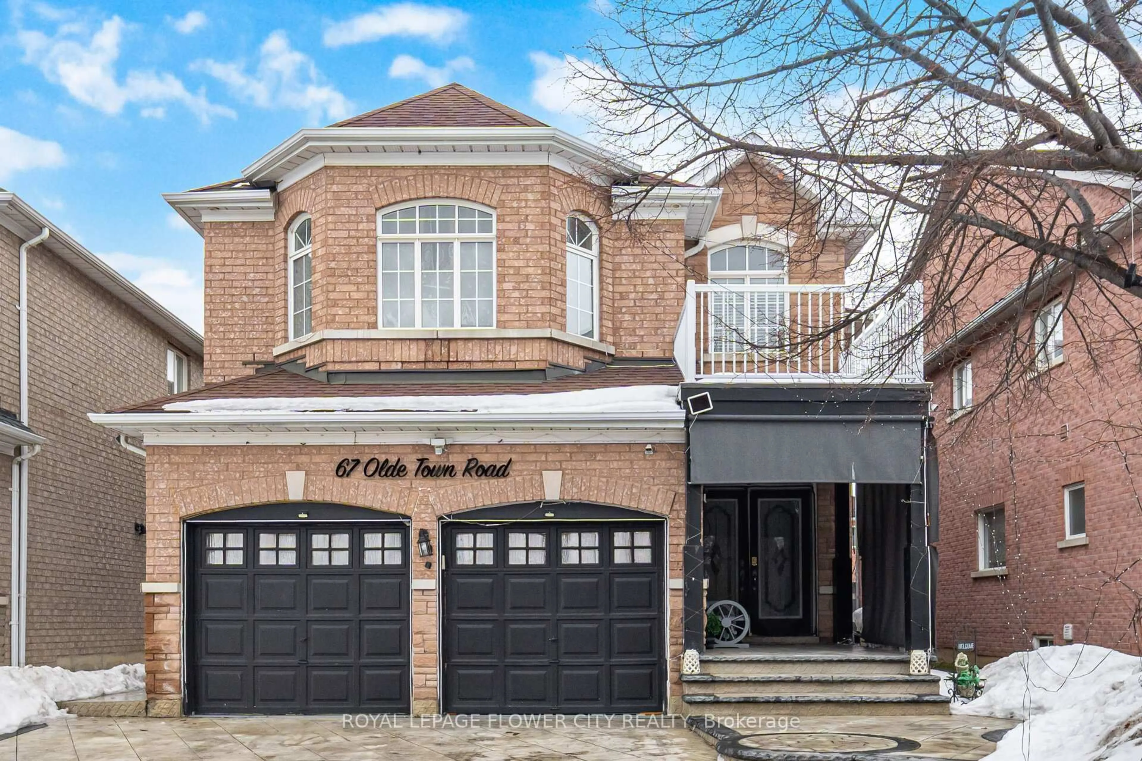 Home with brick exterior material, street for 67 Olde Town Rd, Brampton Ontario L6X 4T8