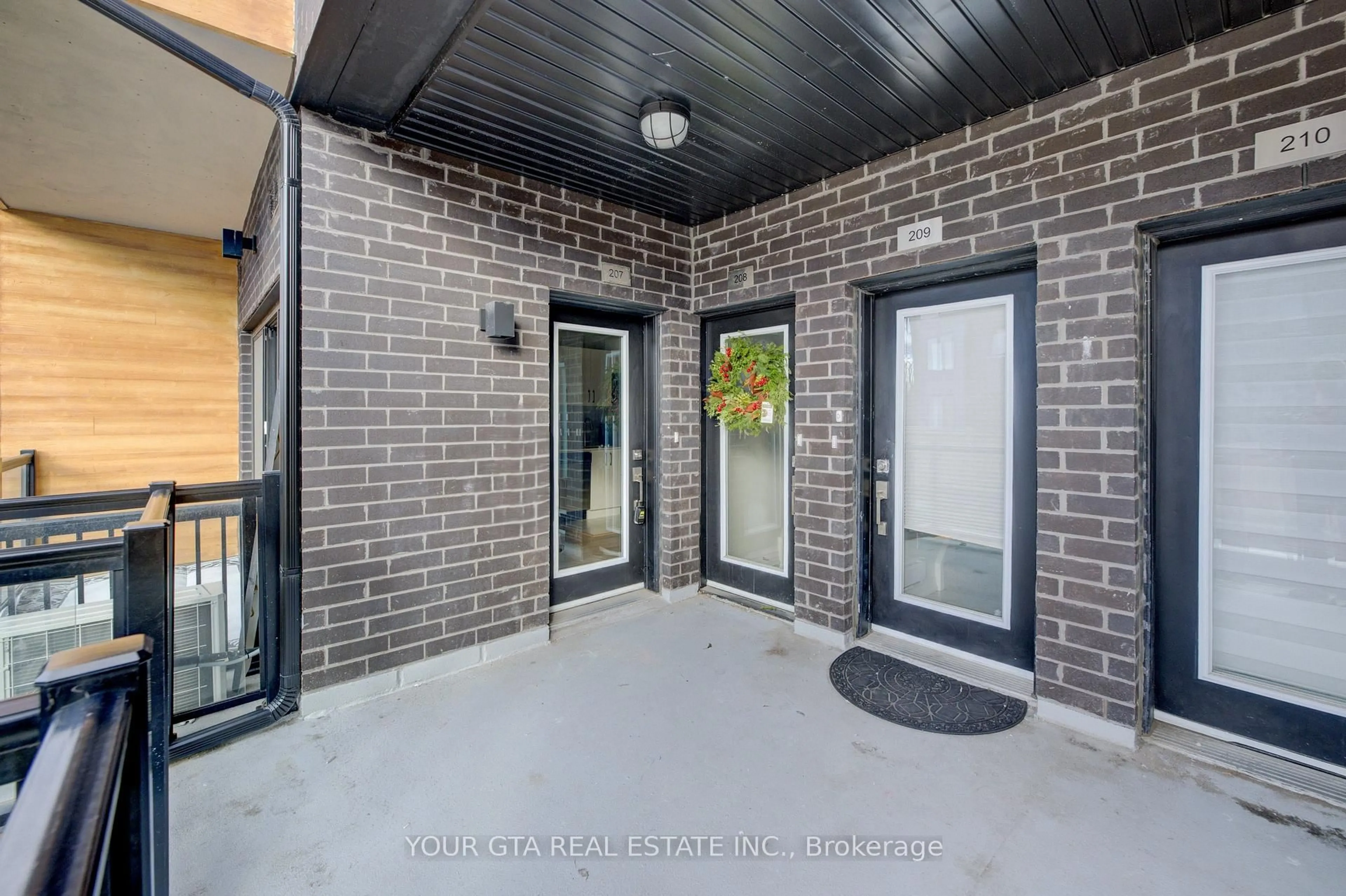 Unknown for 1165 Journeyman Lane #207, Mississauga Ontario L5J 0B6