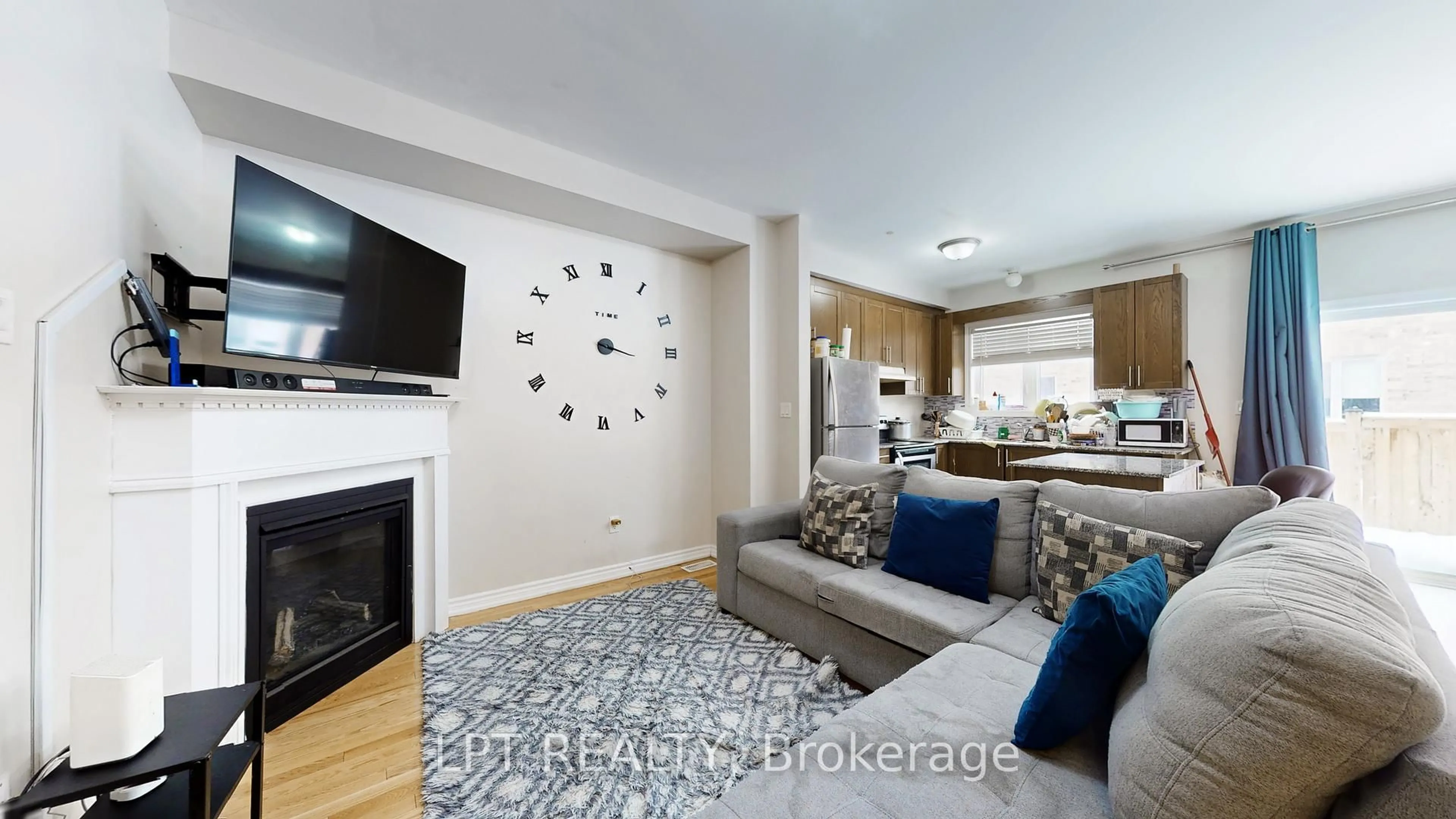 Living room with furniture, unknown for 162 Agava St, Brampton Ontario L7A 4R9