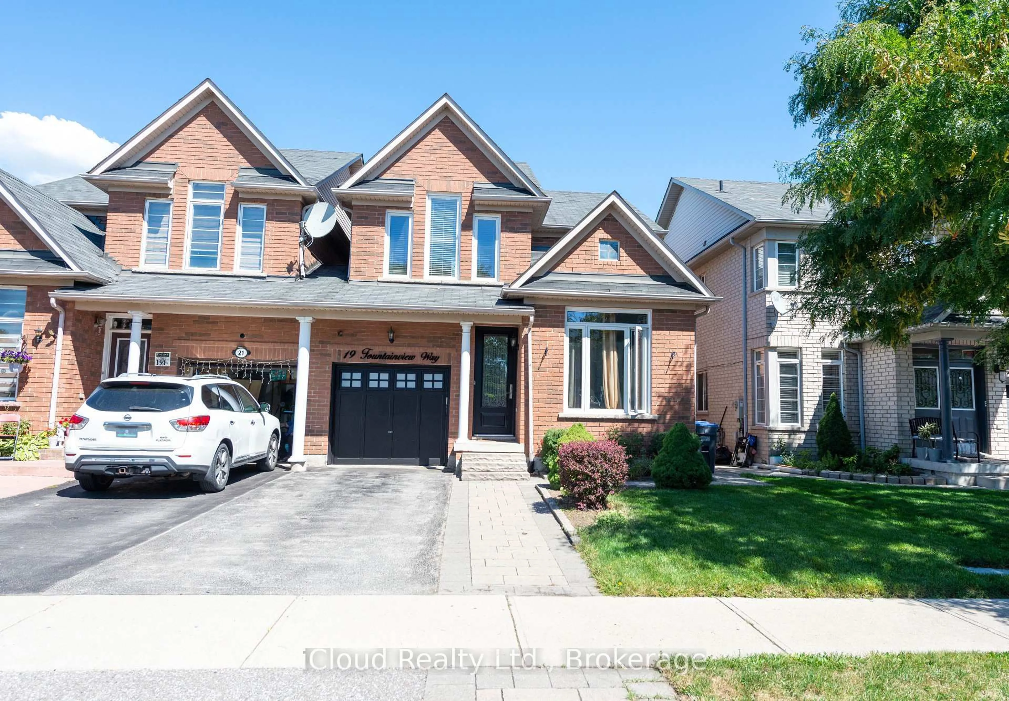 Home with brick exterior material, street for 19 Fountainview Way, Brampton Ontario L6S 6K4