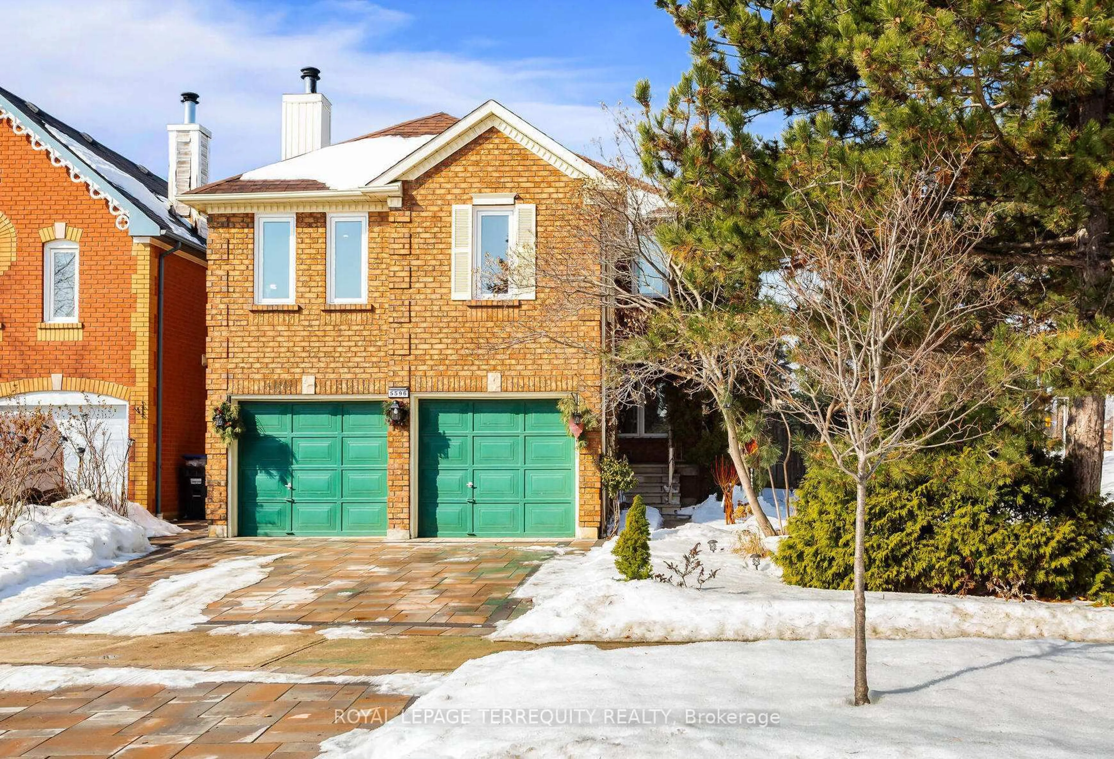 Home with brick exterior material, street for 5596 Haddon Hall Rd, Mississauga Ontario L5M 5G4