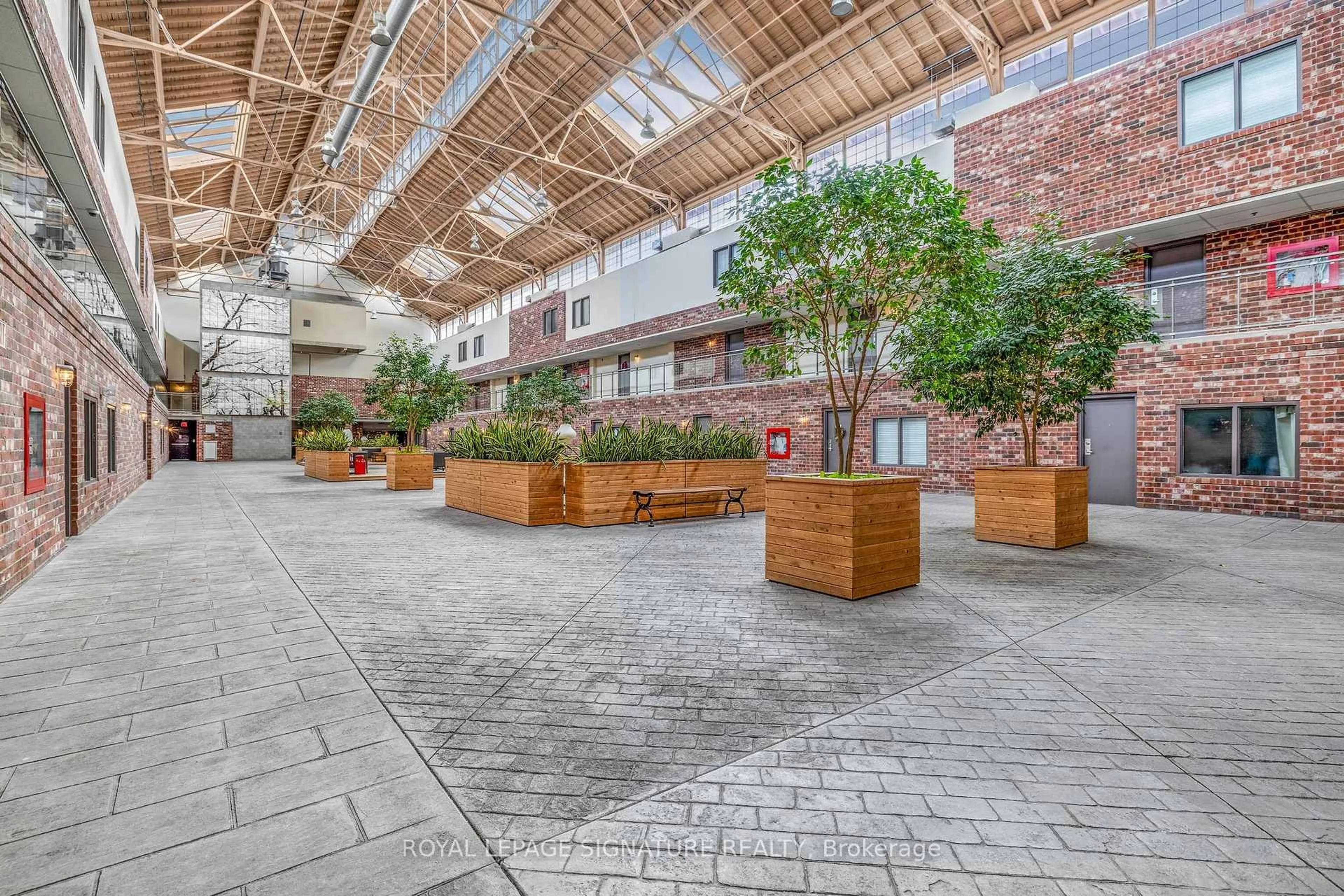 Unknown for 1100 Lansdowne Ave #213, Toronto Ontario M6H 4K1