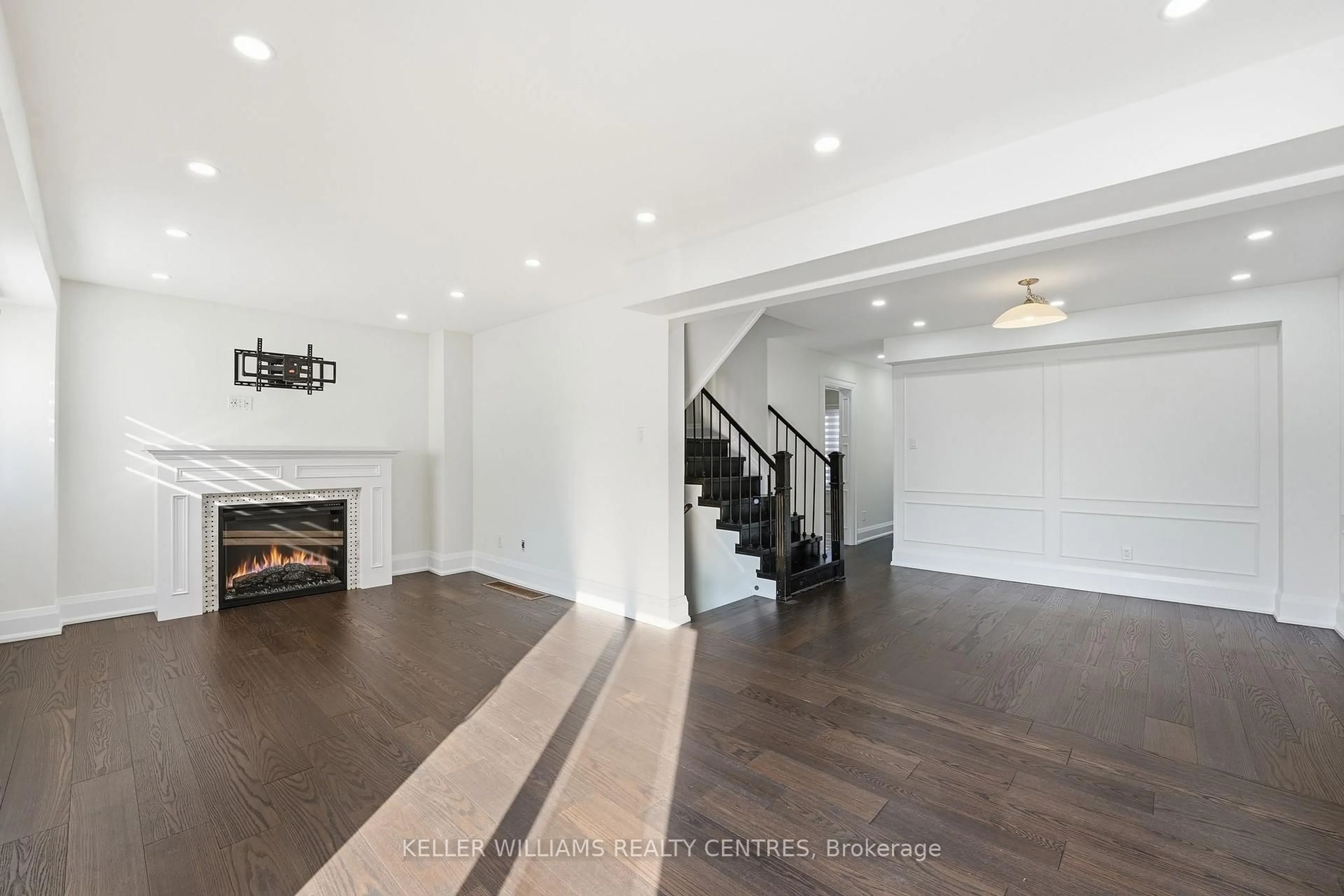 Unknown for 16 Stalbridge Ave, Brampton Ontario L6Y 4H1