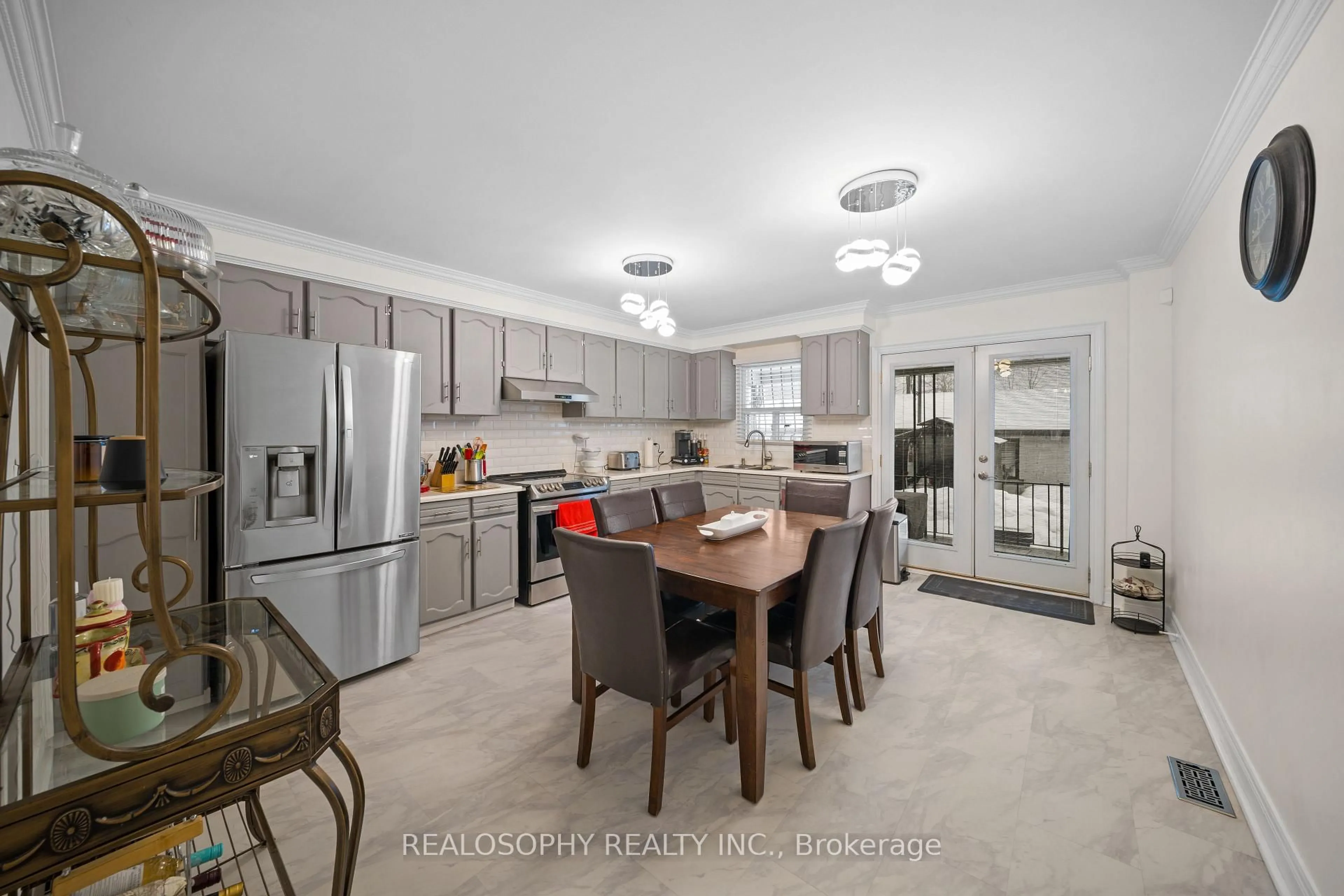 Open concept kitchen, unknown for 66 Primrose Ave, Toronto Ontario M6H 3V3