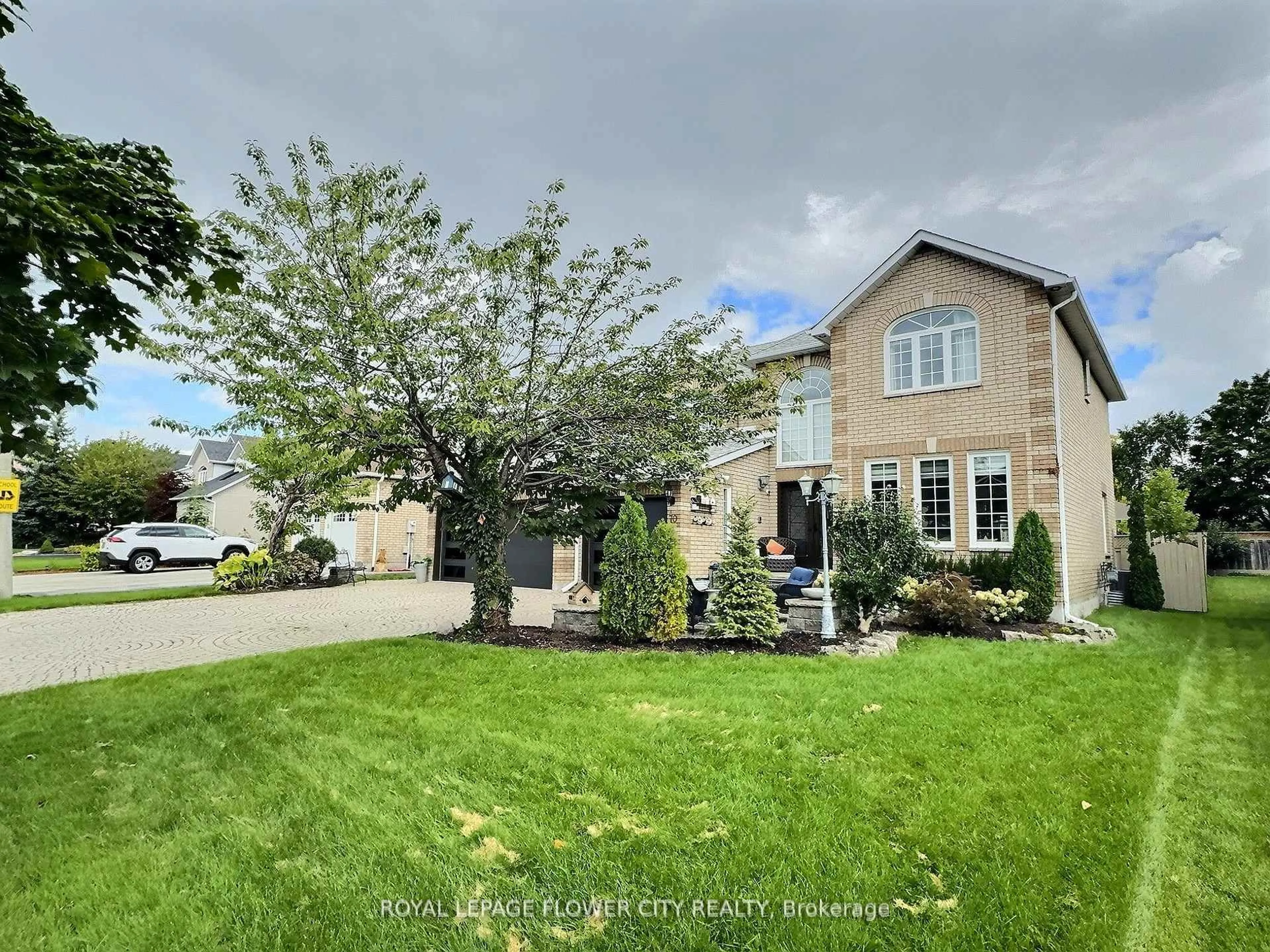 A pic from outside/outdoor area/front of a property/back of a property/a pic from drone, street for 70 Colonel Bertram Rd, Brampton Ontario L6Z 4T6