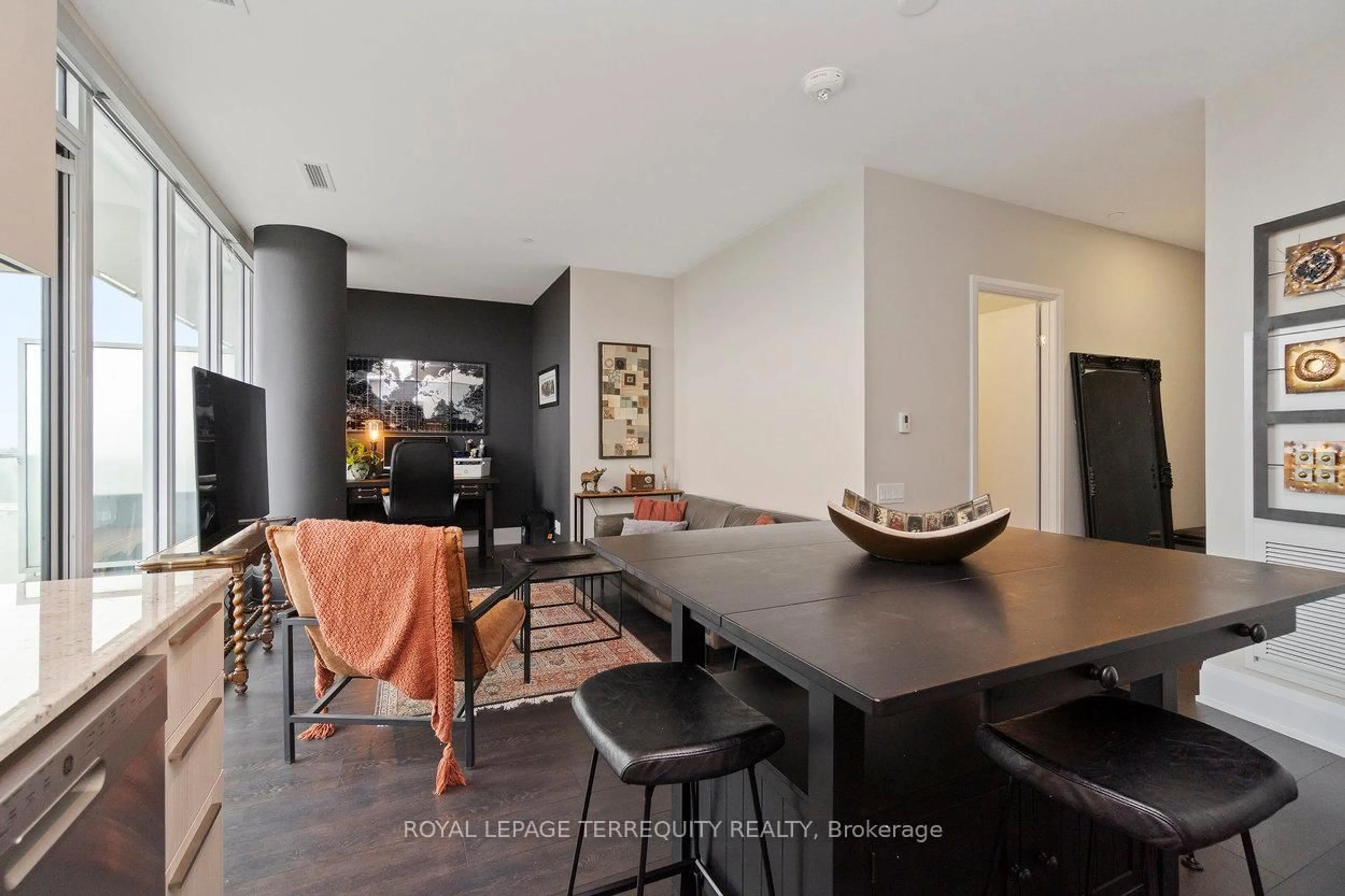 Unknown for 20 Brin Dr #1901, Toronto Ontario M8X 0B2