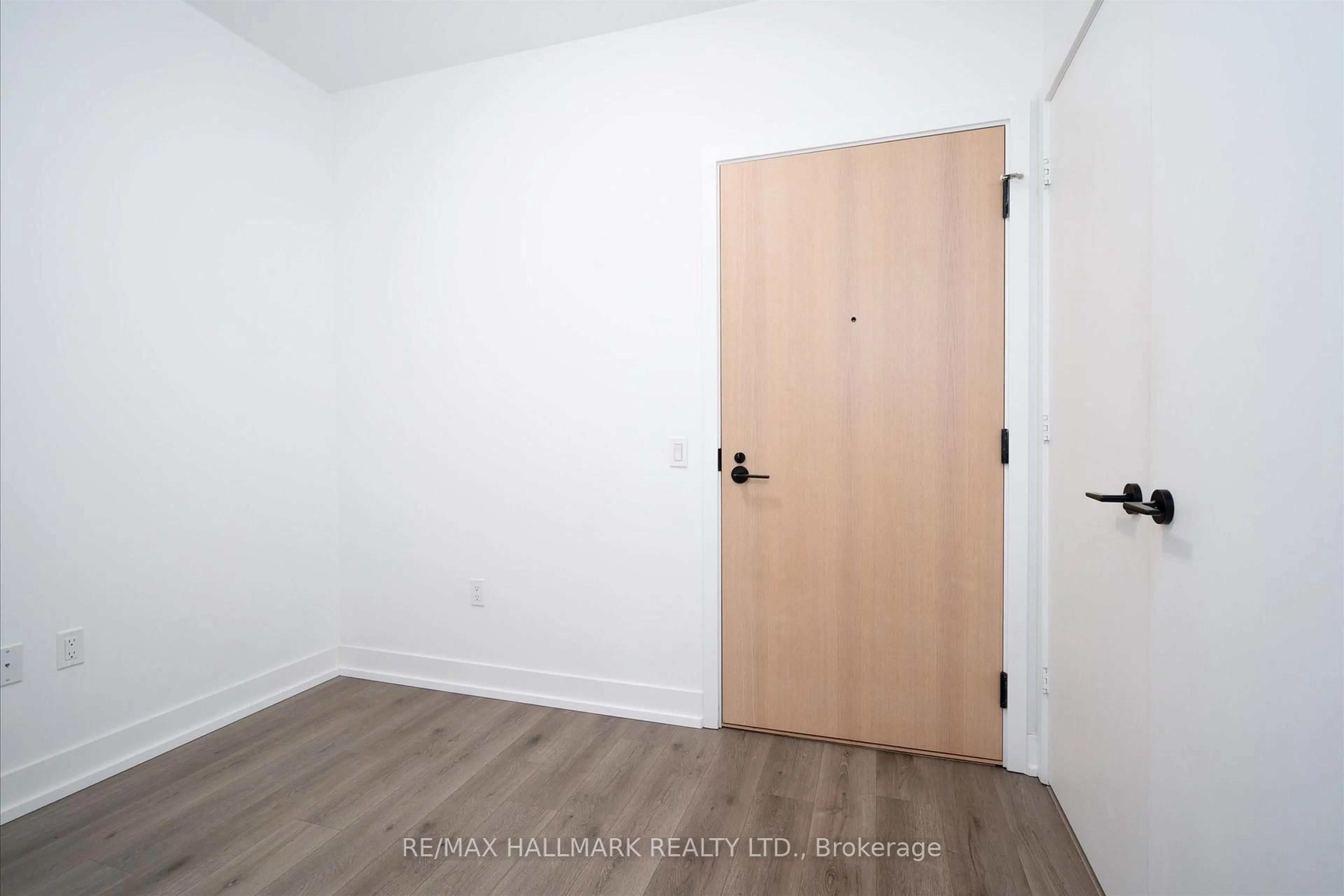 A pic of a room for 60 George Butchart Dr #621, Toronto Ontario M3K 0E1