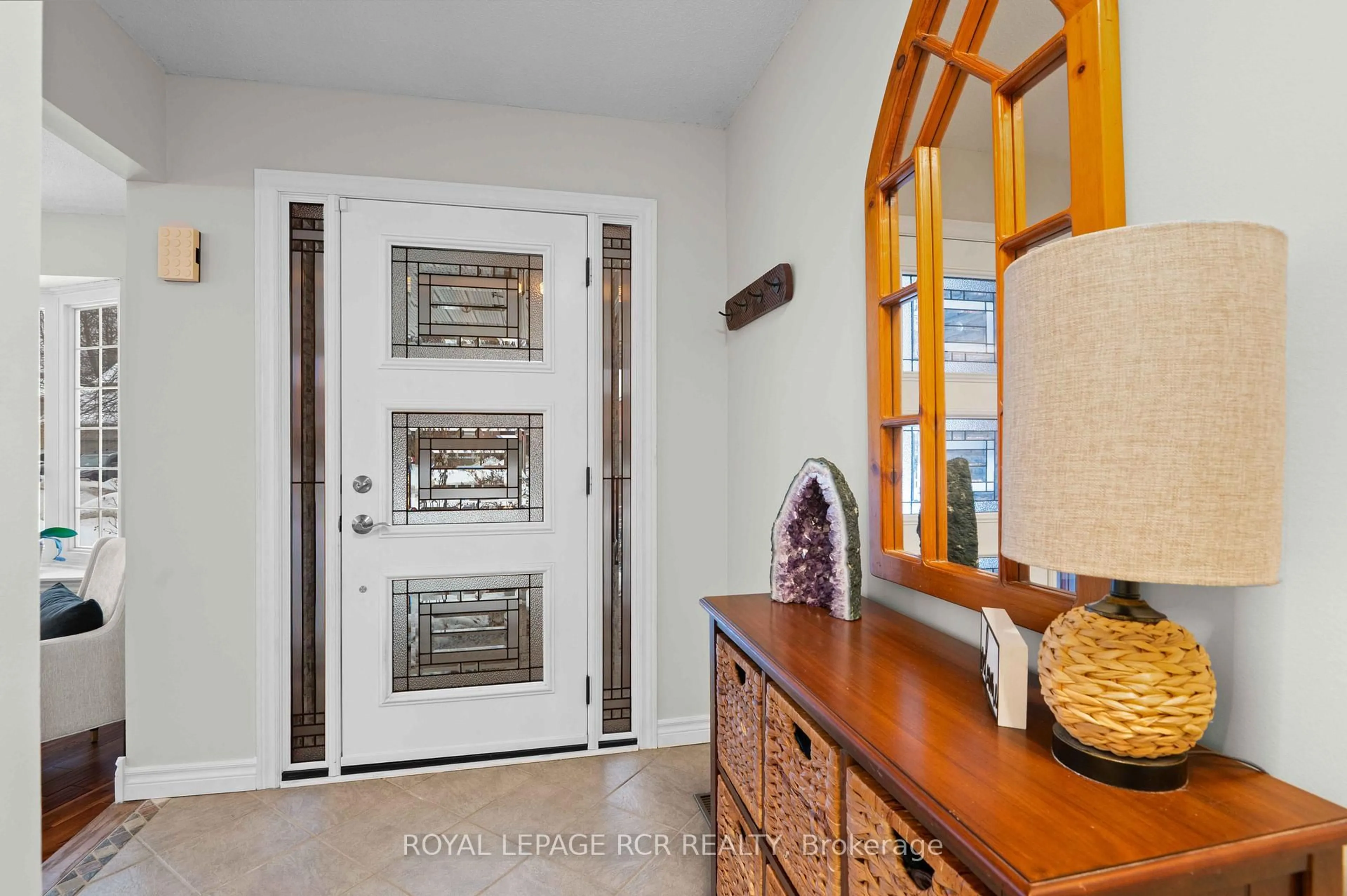 Indoor entryway for 43 Goldgate Cres, Orangeville Ontario L9W 4B6