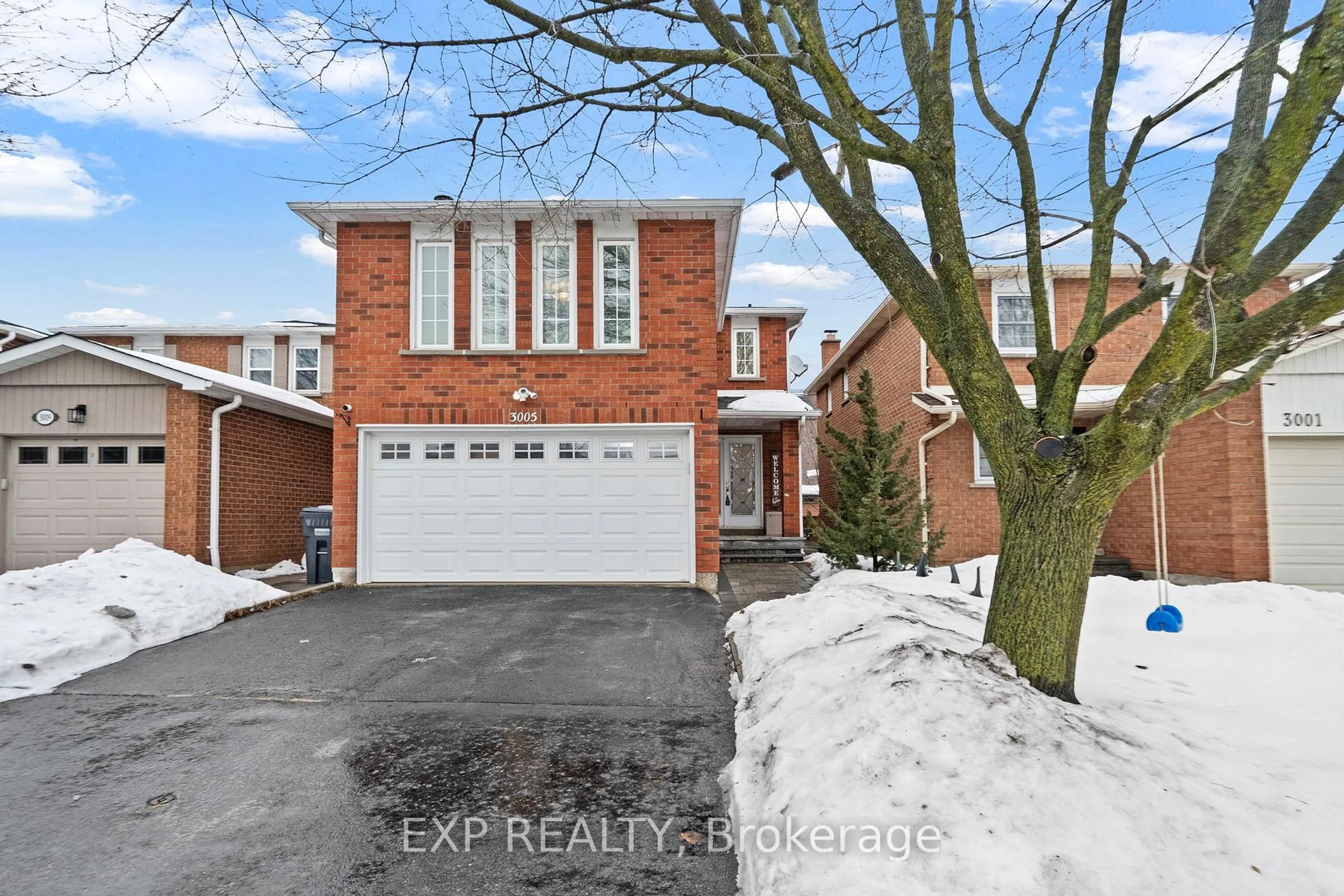 Home with brick exterior material, street for 3005 Olympus Mews, Mississauga Ontario L5N 4V5