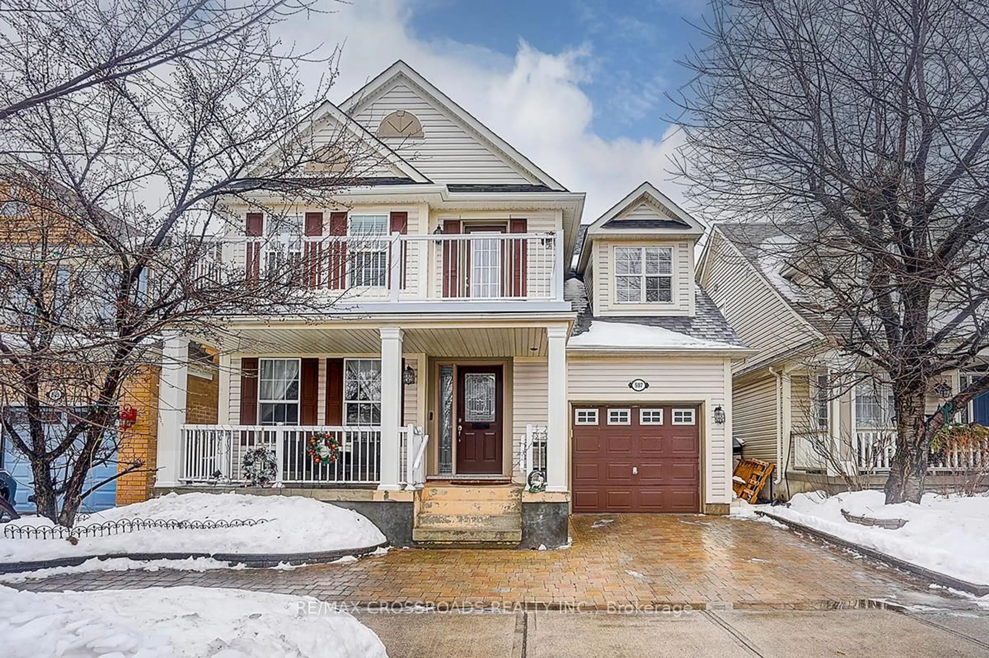 Home with vinyl exterior material, street for 597 Caverhill Cres, Milton Ontario L9T 5K1