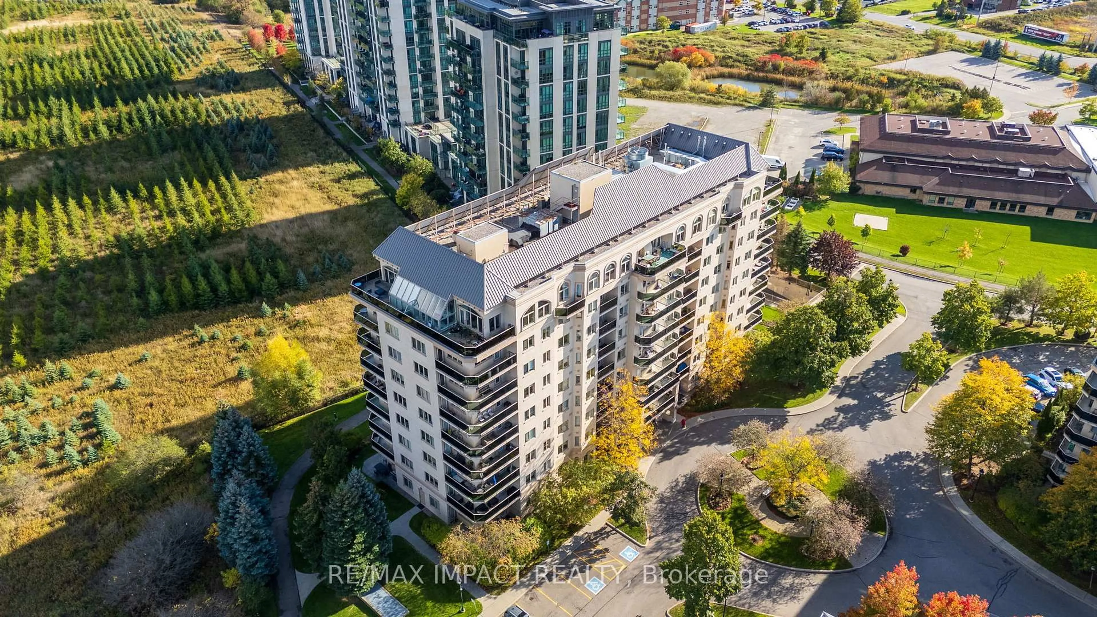 A pic from outside/outdoor area/front of a property/back of a property/a pic from drone, city buildings view from balcony for 10 Dayspring Circ #204, Brampton Ontario L6P 1B9