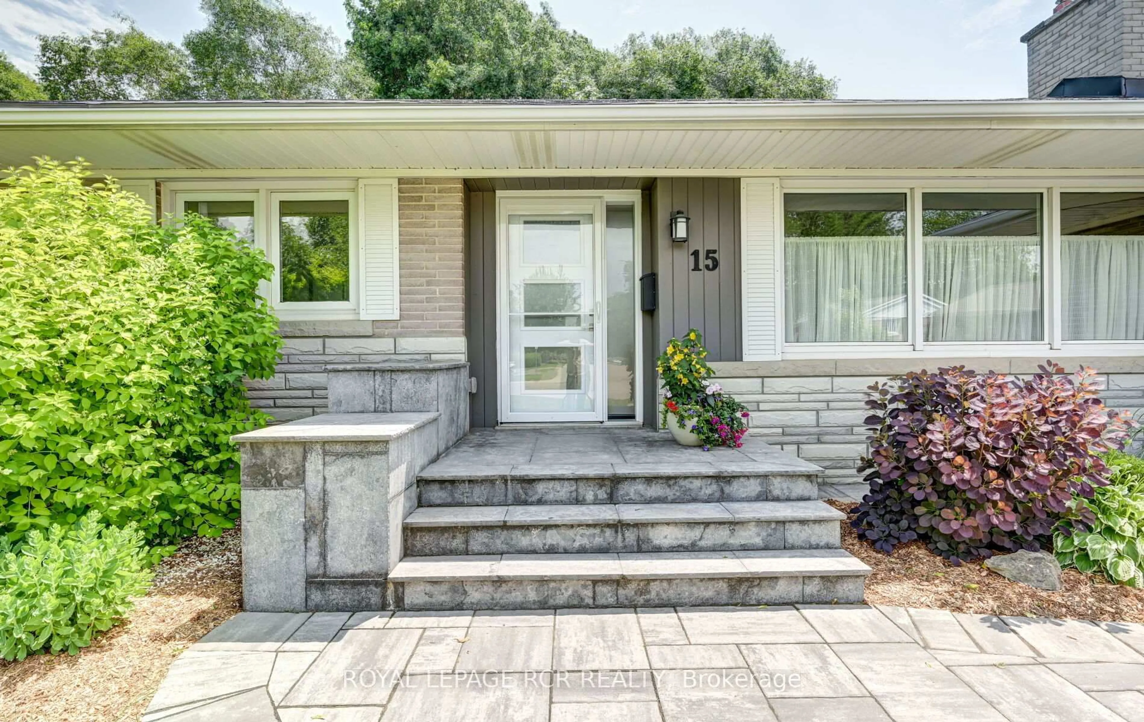 Home with brick exterior material, street for 15 Banting Dr, Orangeville Ontario L9W 2J5