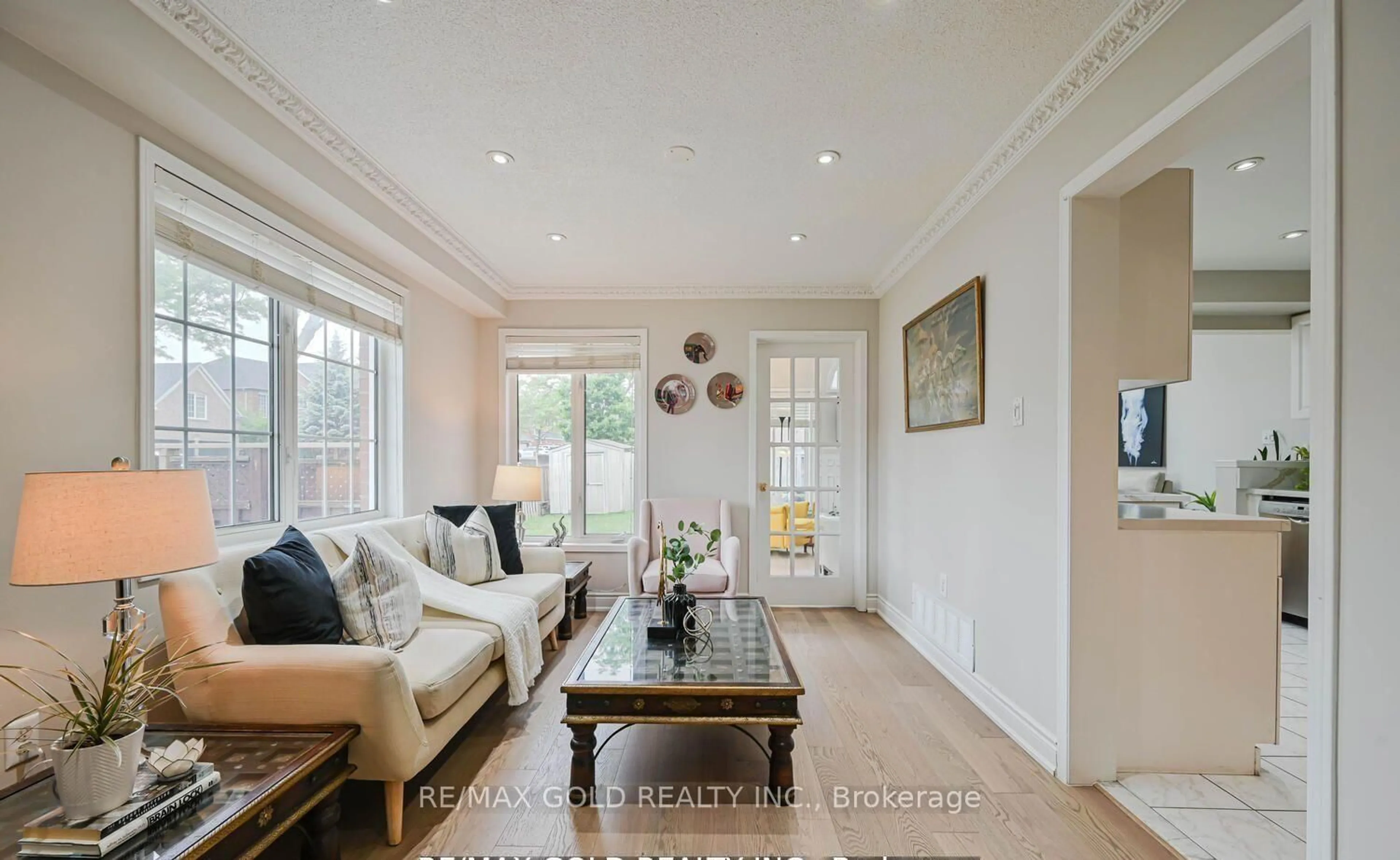 Living room with furniture, unknown for 44 Ribbon Dr, Brampton Ontario L6R 2C5