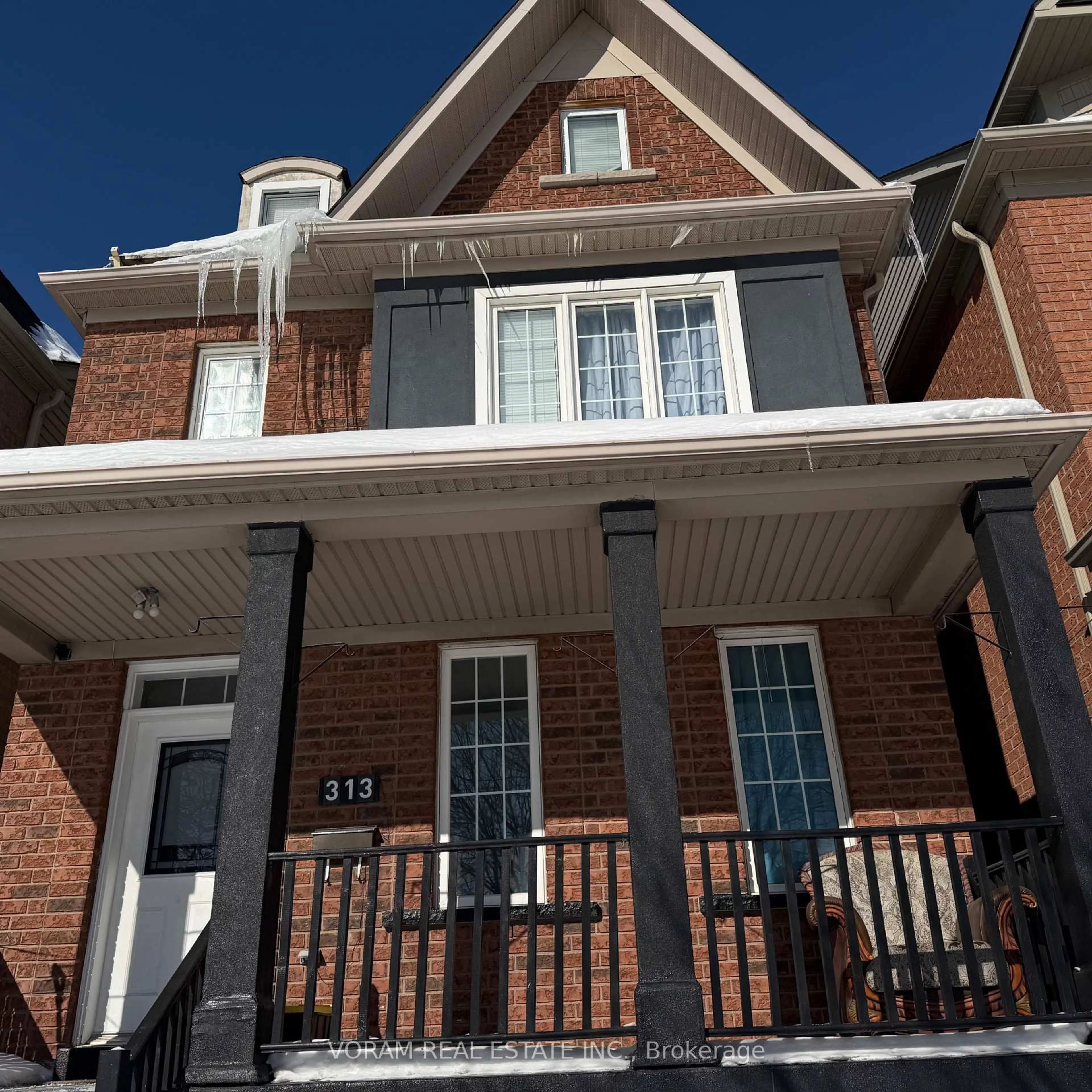Home with brick exterior material, street for 313 Murray Ross Pkwy, Toronto Ontario M3J 3N8