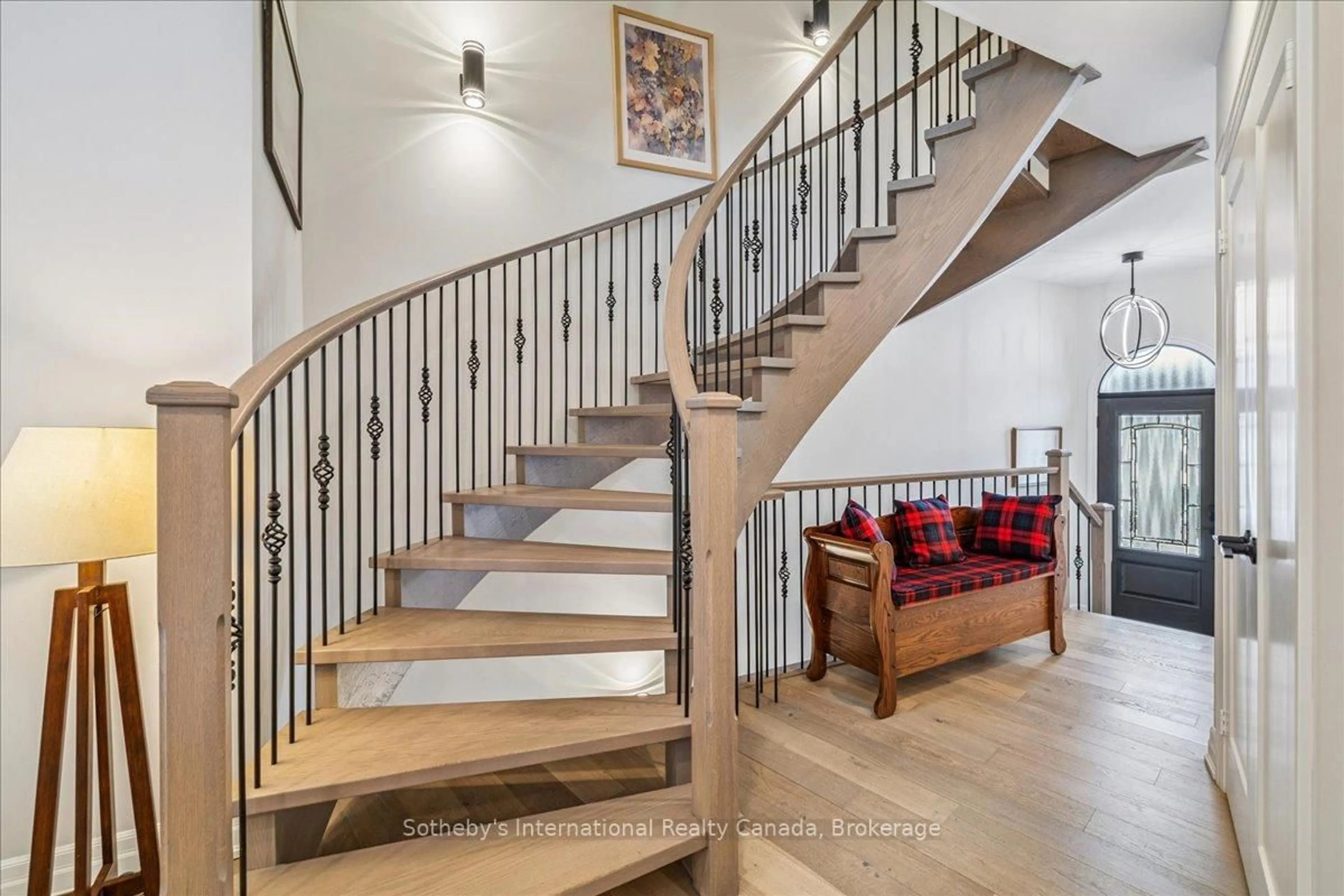 Stairs for 10 Southwind Terr, Oakville Ontario L6L 6K5