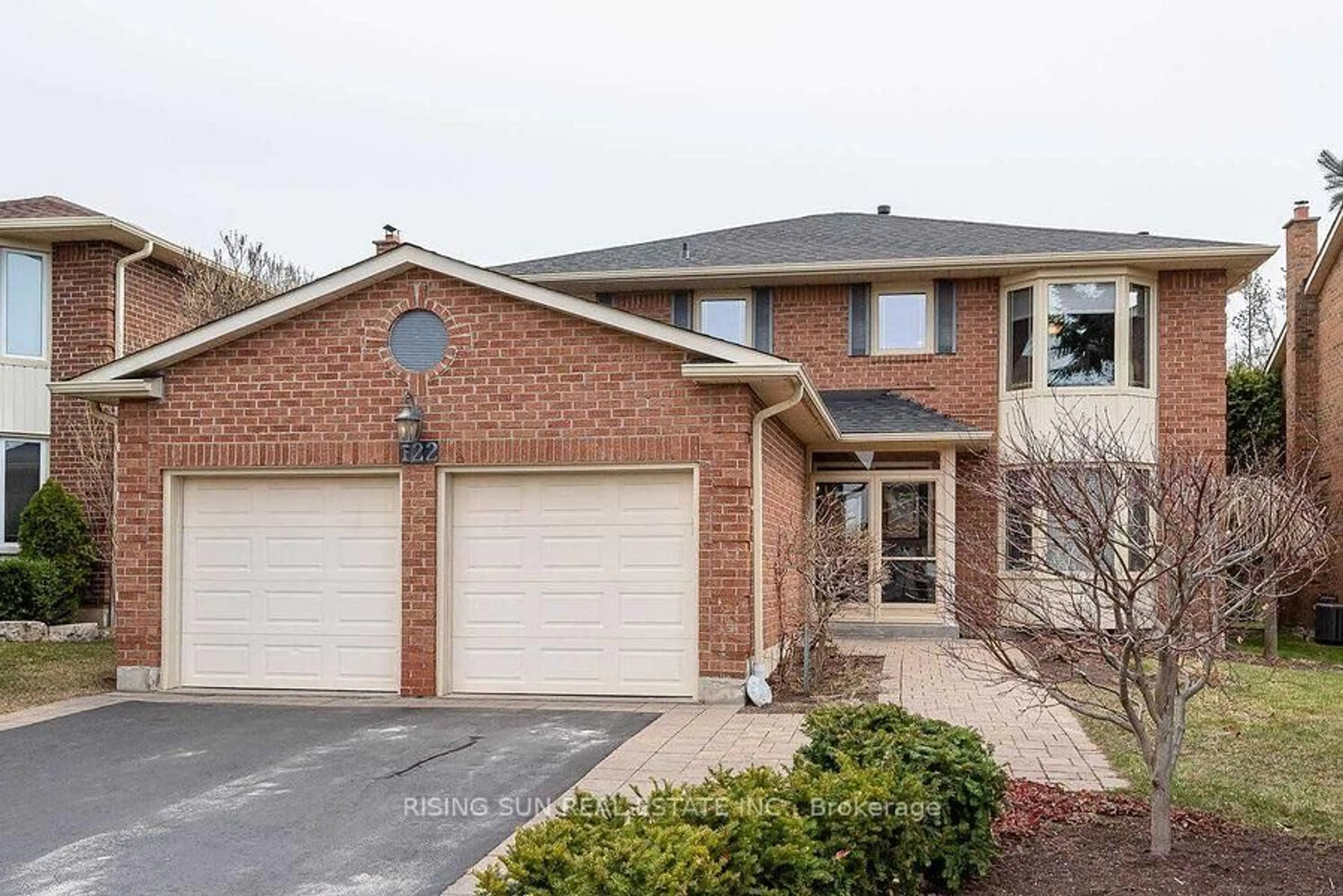 Home with brick exterior material, street for 122 Barr Cres, Brampton Ontario L6Z 3C8