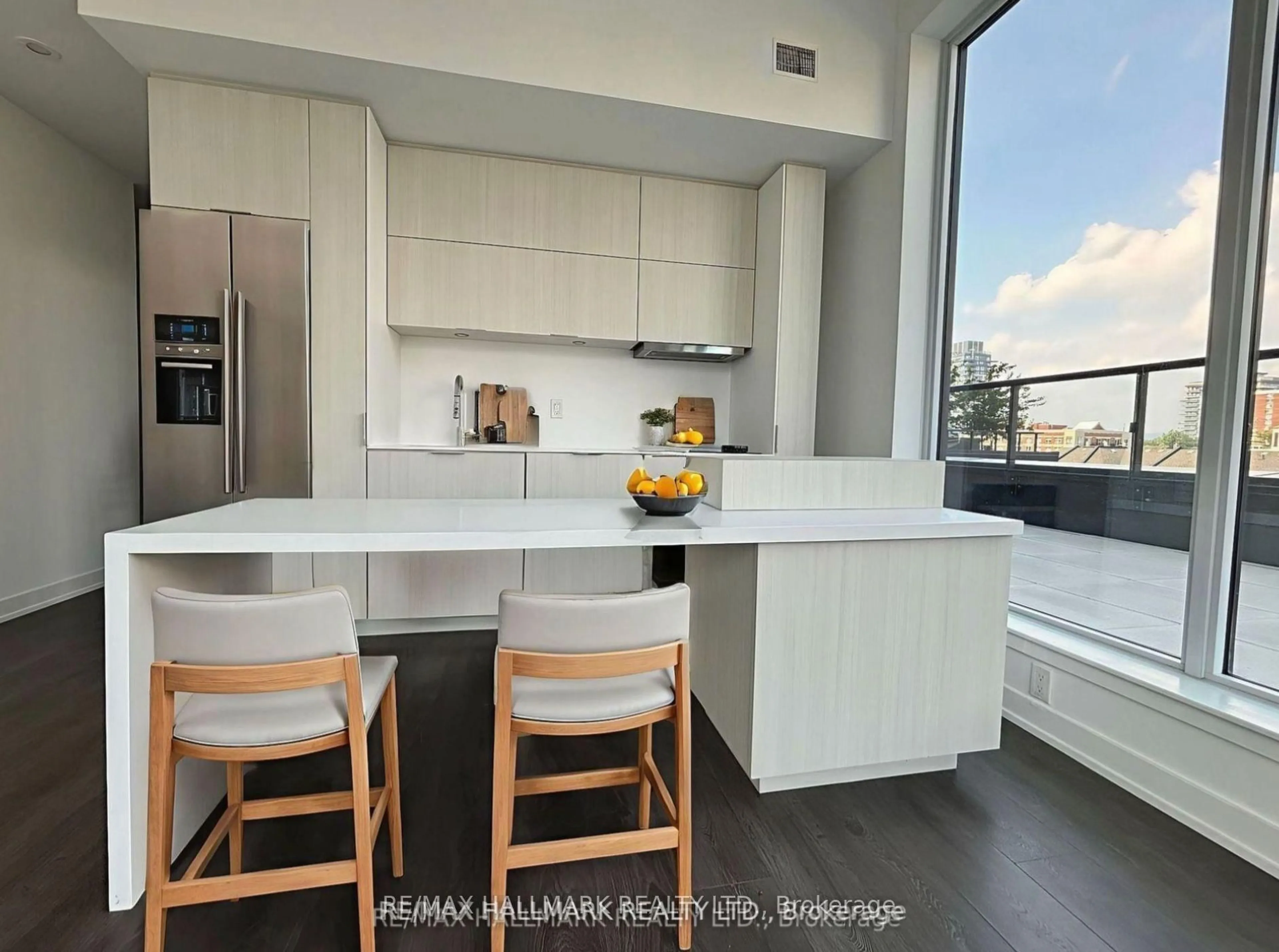 Contemporary kitchen, unknown for 370 Martha St #402, Burlington Ontario L7R 0G9