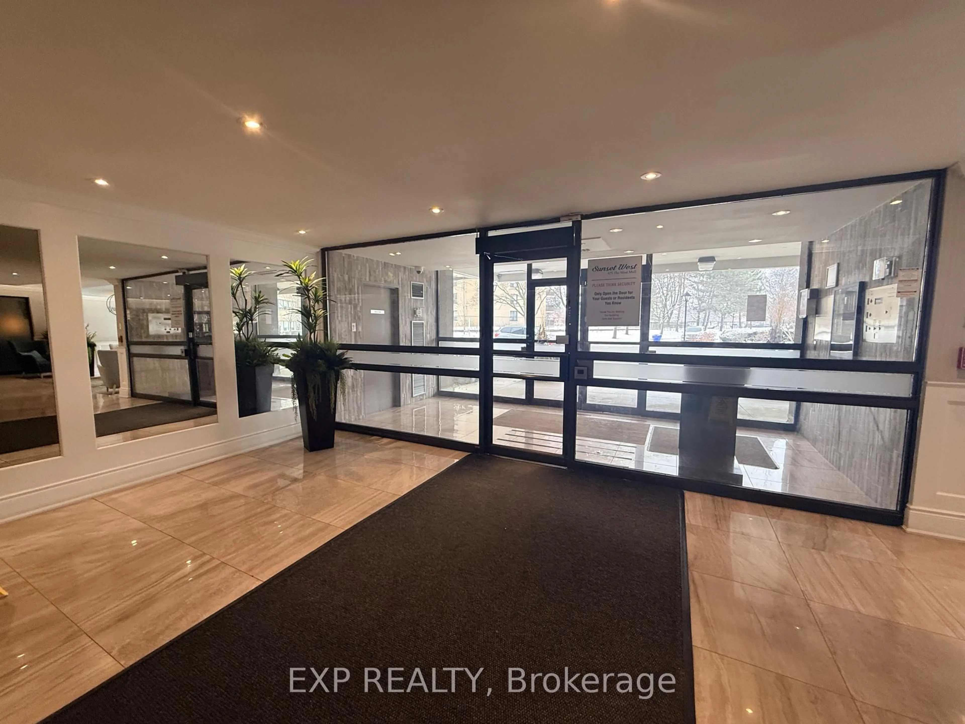 Unknown for 475 The West Mall #608, Toronto Ontario M9C 4Z3