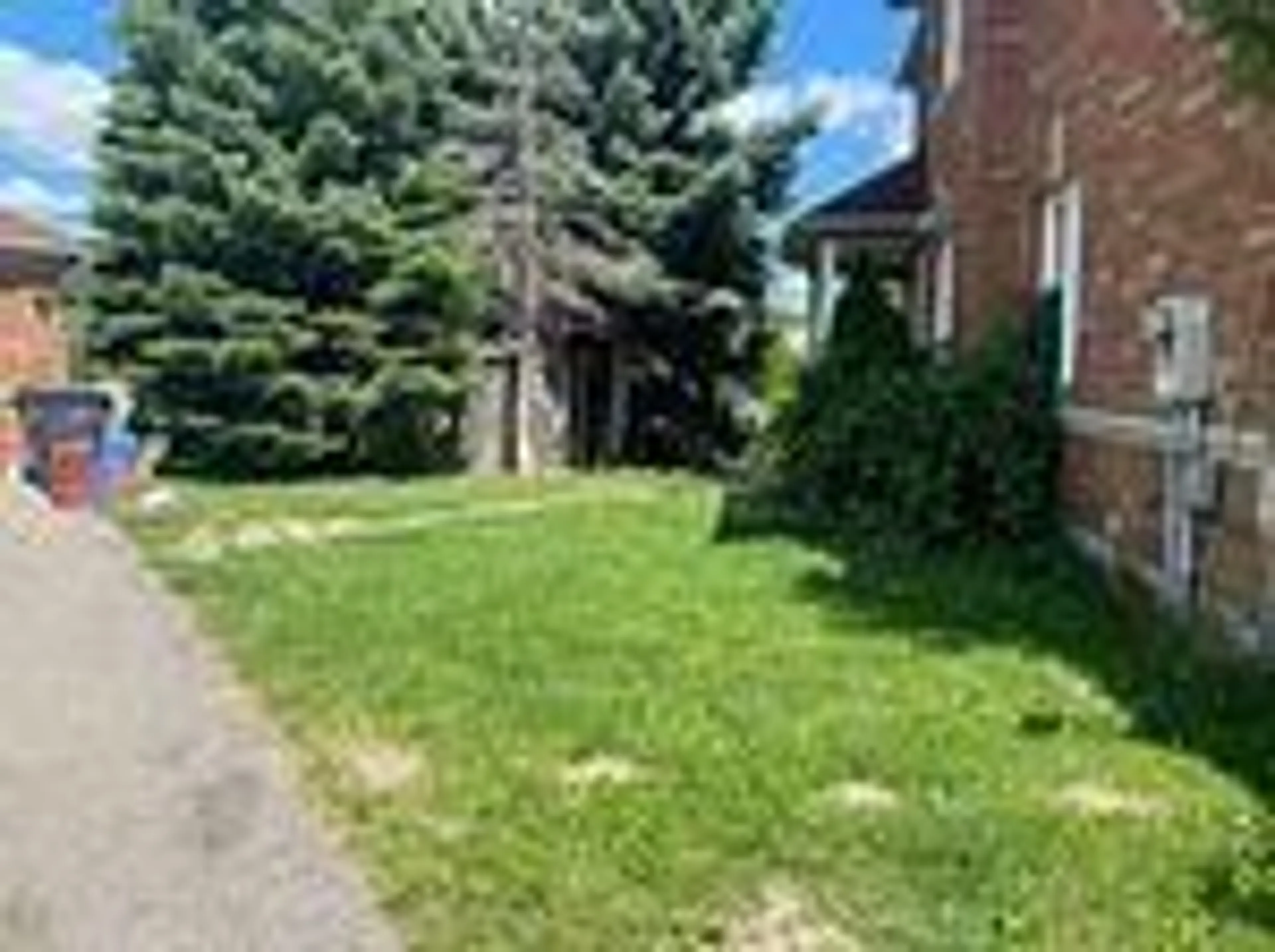 A pic from outside/outdoor area/front of a property/back of a property/a pic from drone, street for 5978 Winston Churchill Blvd, Mississauga Ontario L5M 6K2