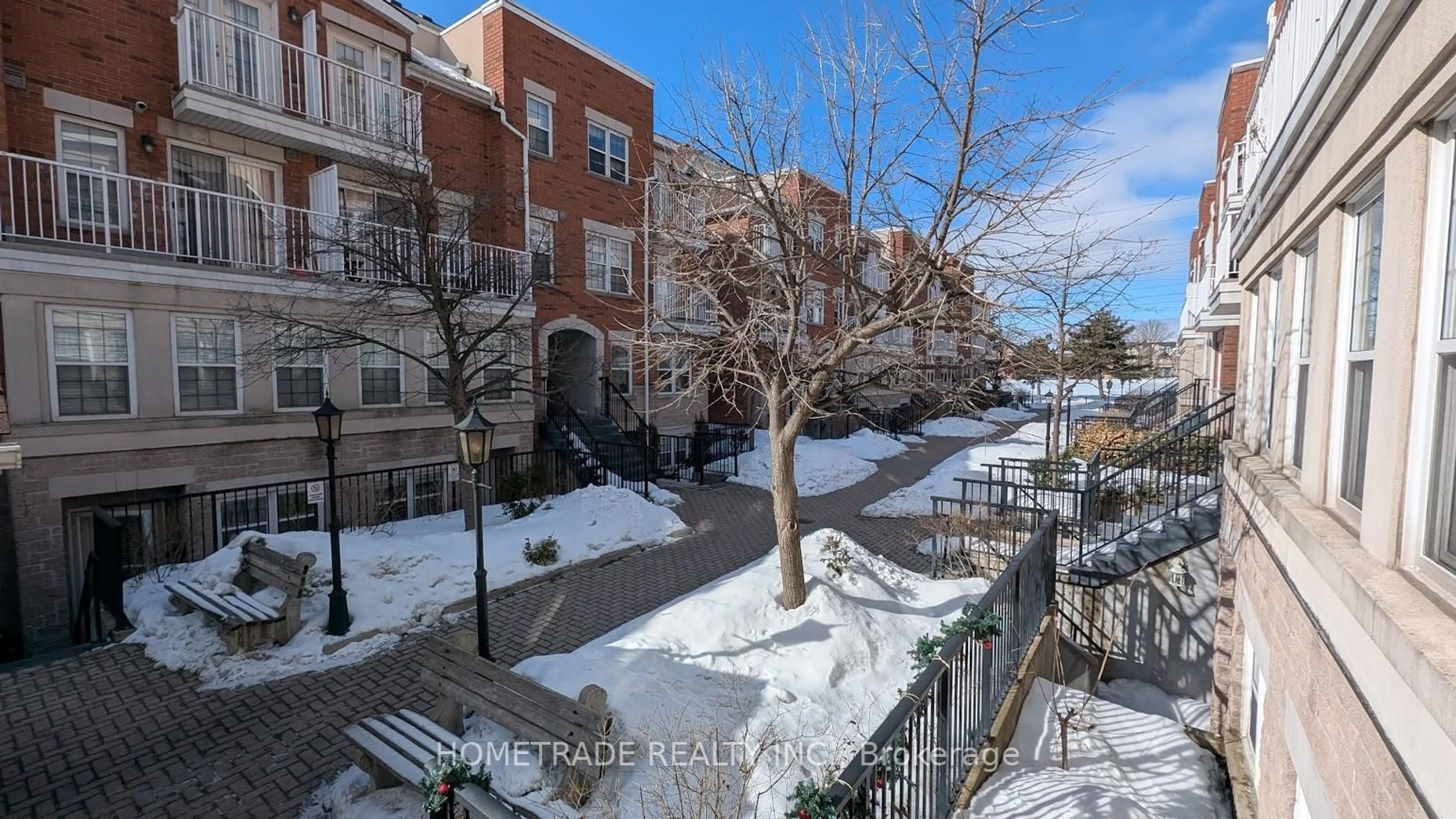 A pic from outside/outdoor area/front of a property/back of a property/a pic from drone, street for 37 Four Winds Dr #72, Toronto Ontario M3J 1K7