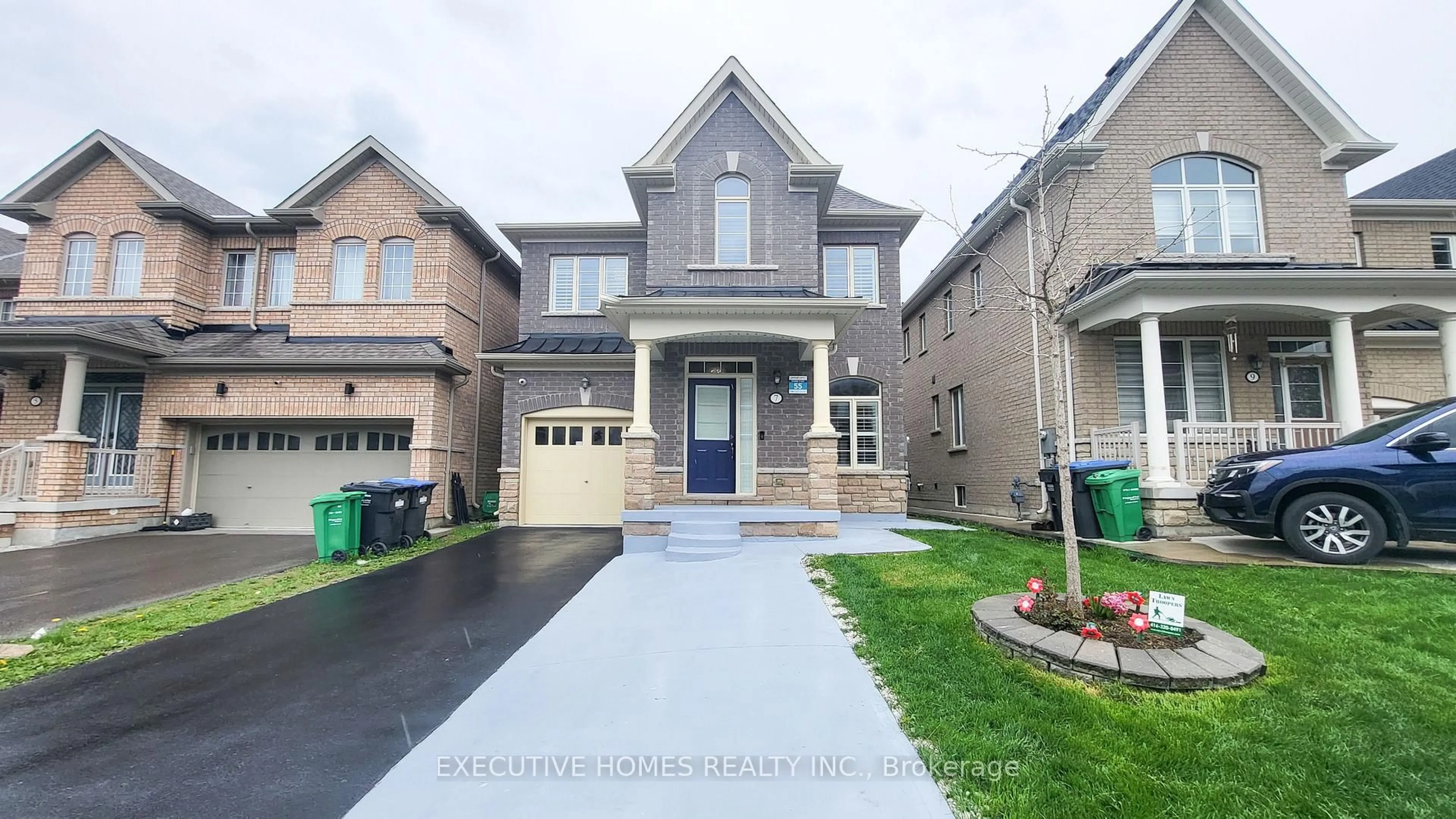 Home with brick exterior material, street for 7 Spokanne St, Brampton Ontario L6R 4A2