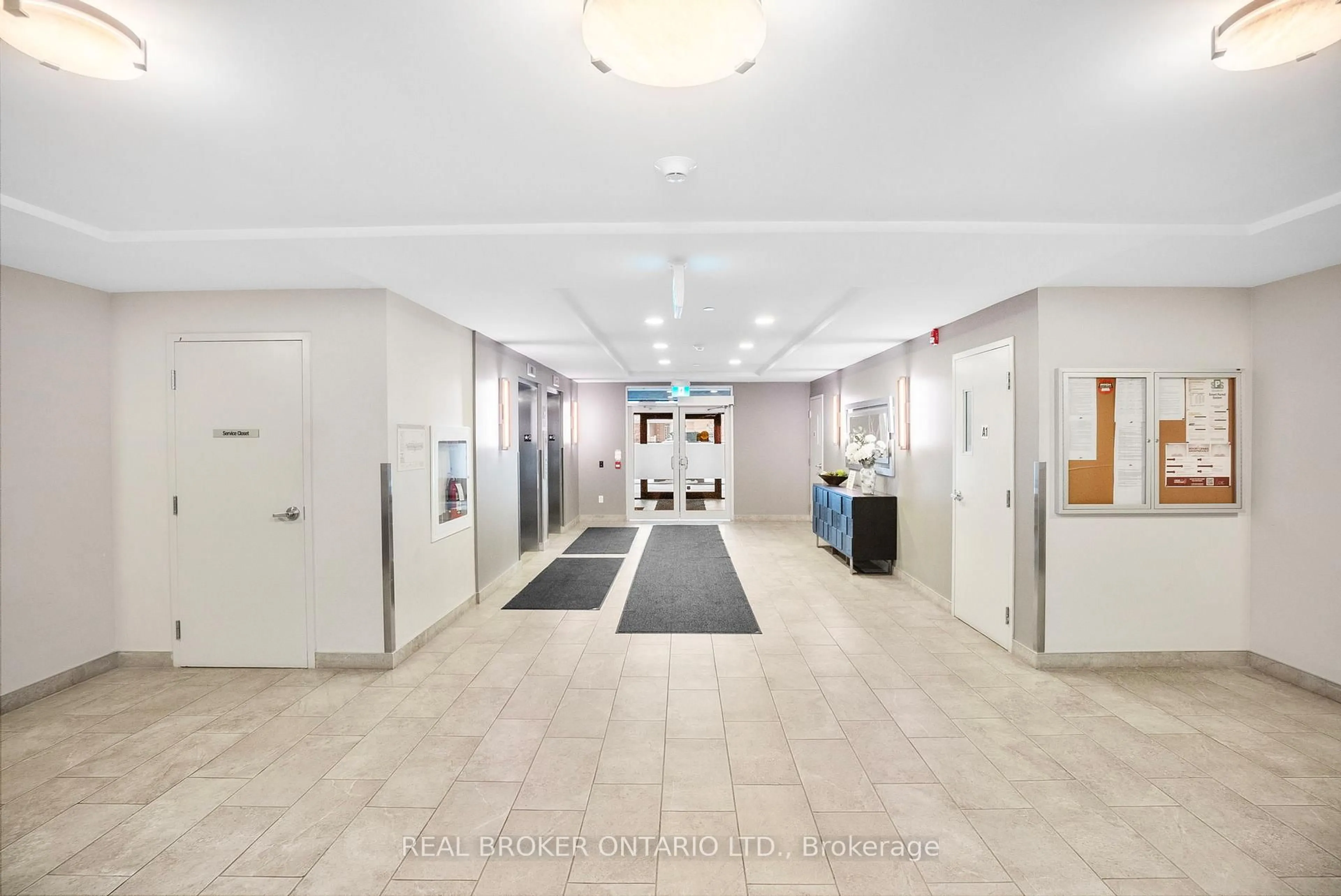 Indoor foyer for 830 Megson Terr #616, Milton Ontario L9T 9M7