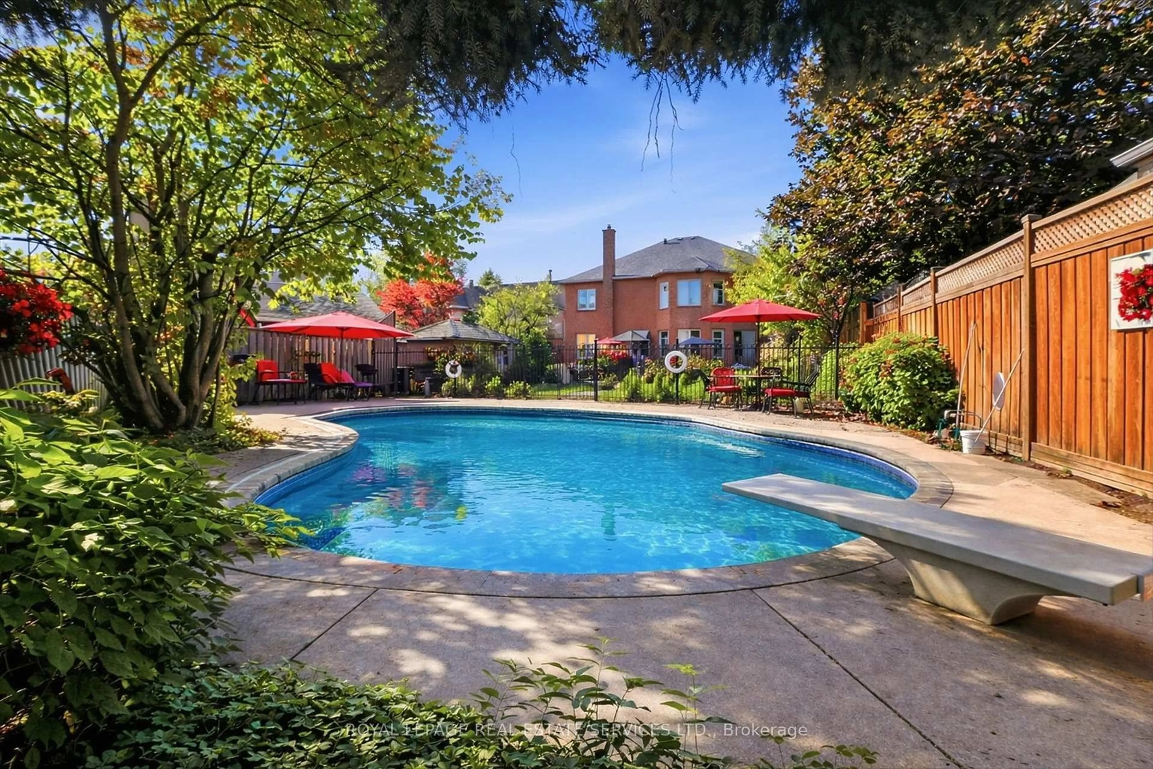 Pool for 2017 Peak Pl, Oakville Ontario L6H 5T2