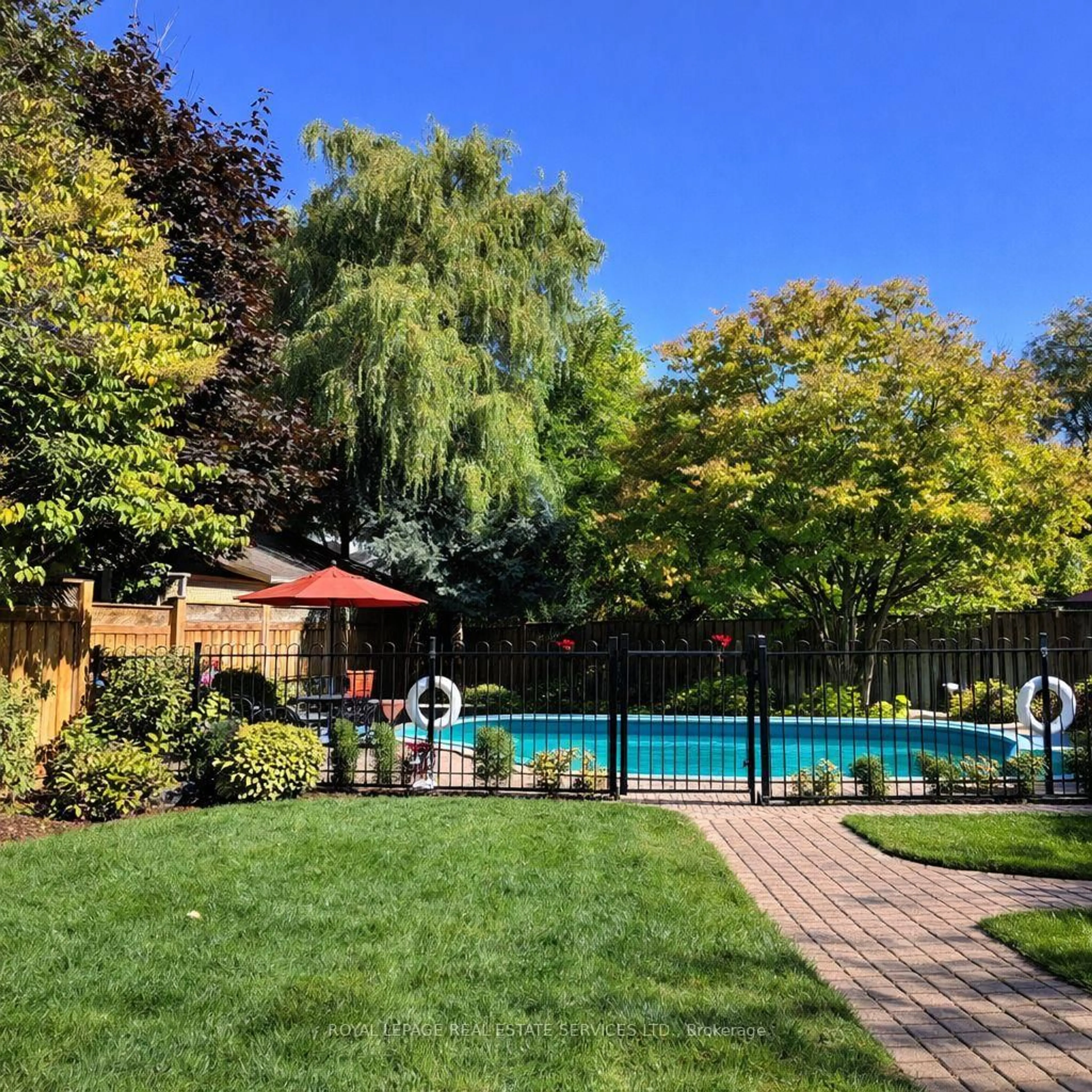 Pool for 2017 Peak Pl, Oakville Ontario L6H 5T2