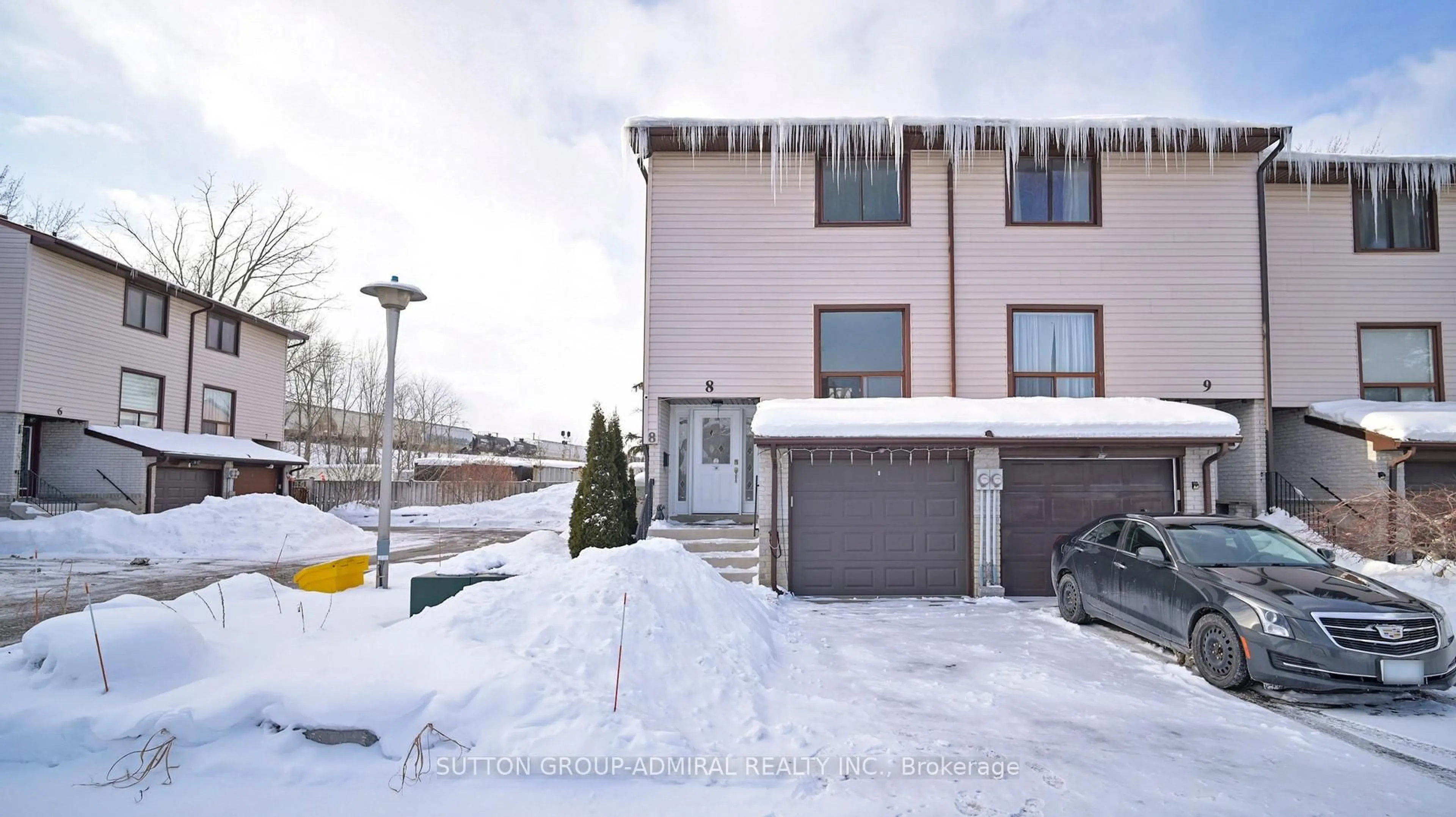 Unknown for 64 Bronte St #8, Milton Ontario L9T 1Y8