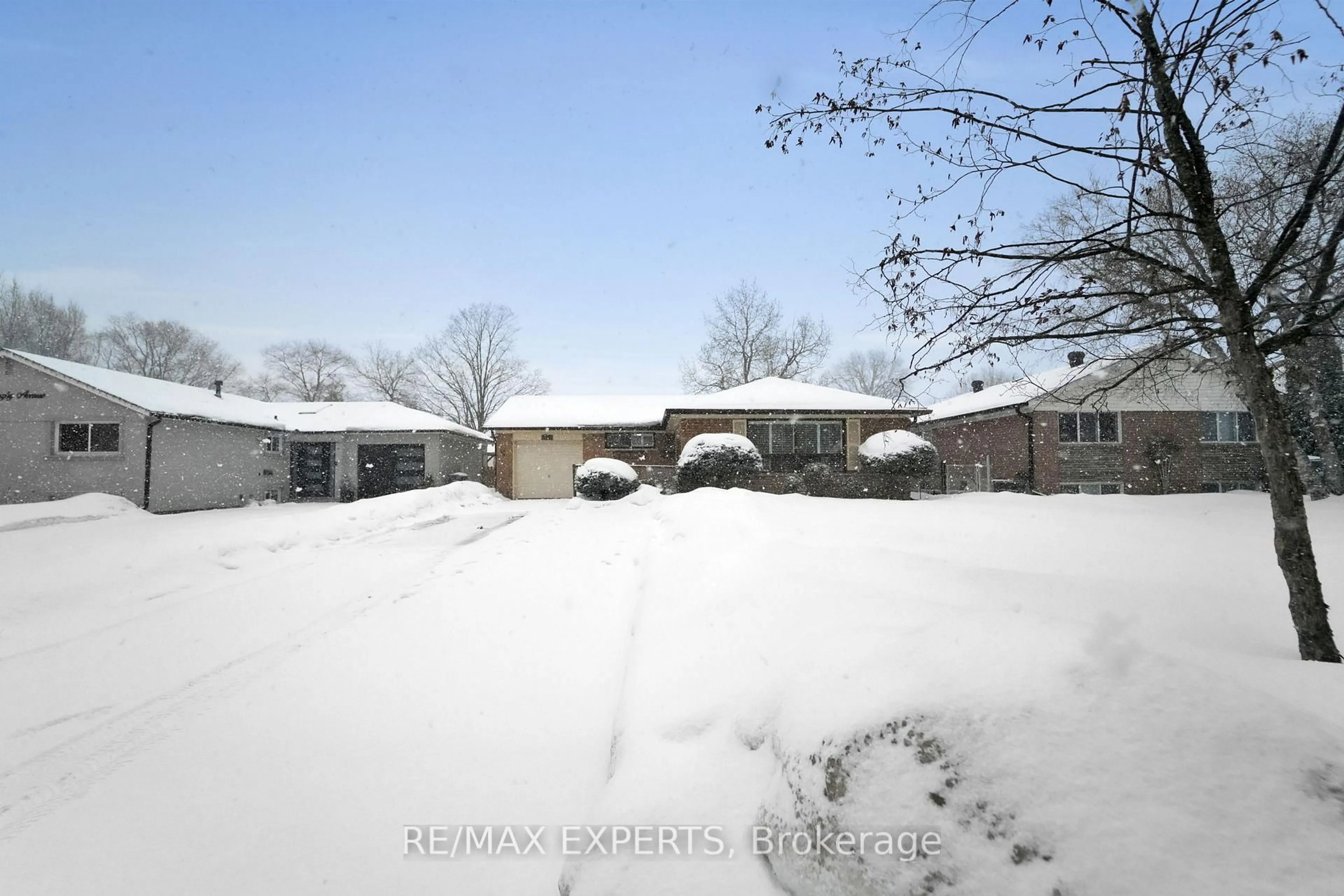 A pic from outside/outdoor area/front of a property/back of a property/a pic from drone, street for 19 Burgby Ave, Brampton Ontario L6X 2G7