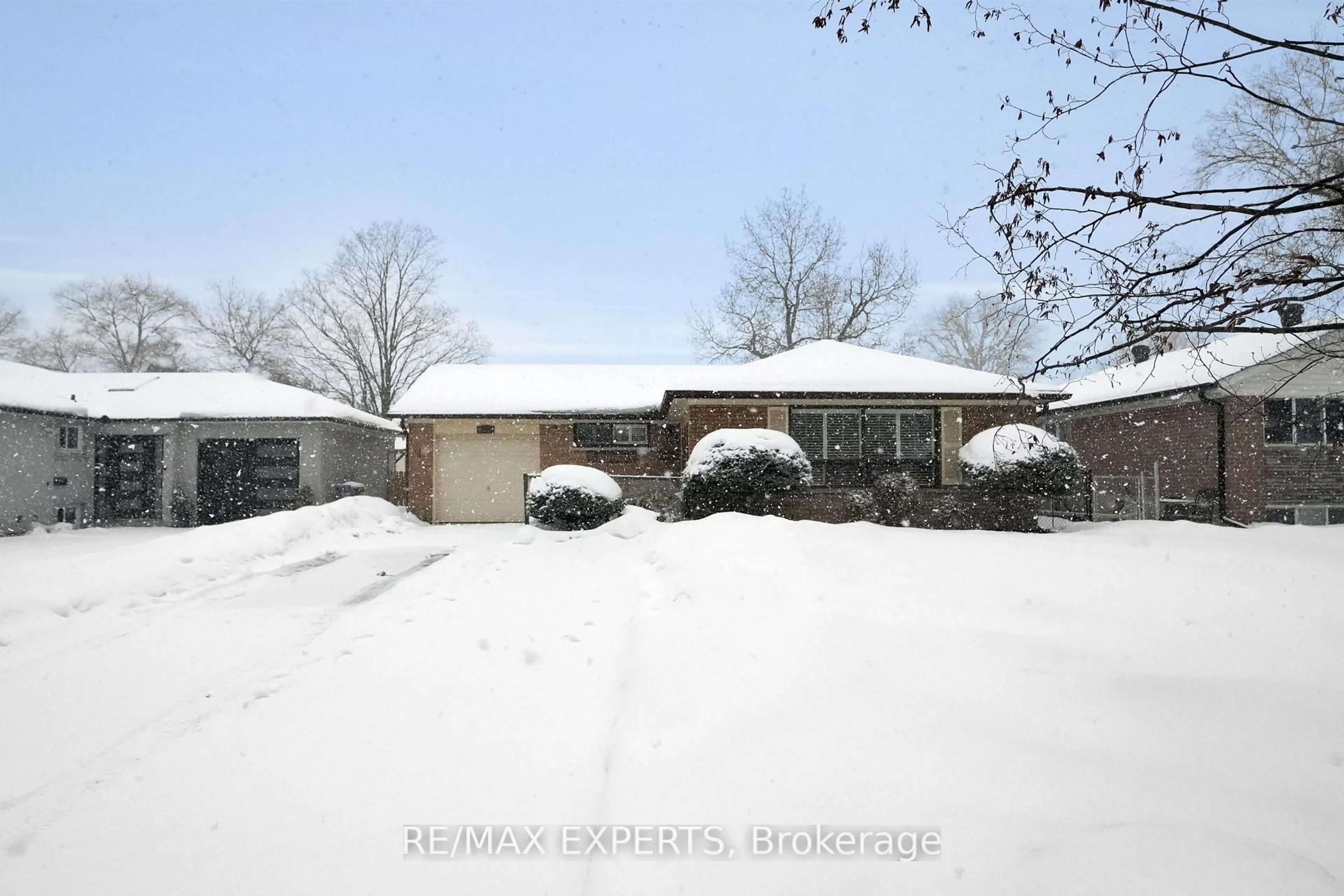 A pic from outside/outdoor area/front of a property/back of a property/a pic from drone, street for 19 Burgby Ave, Brampton Ontario L6X 2G7