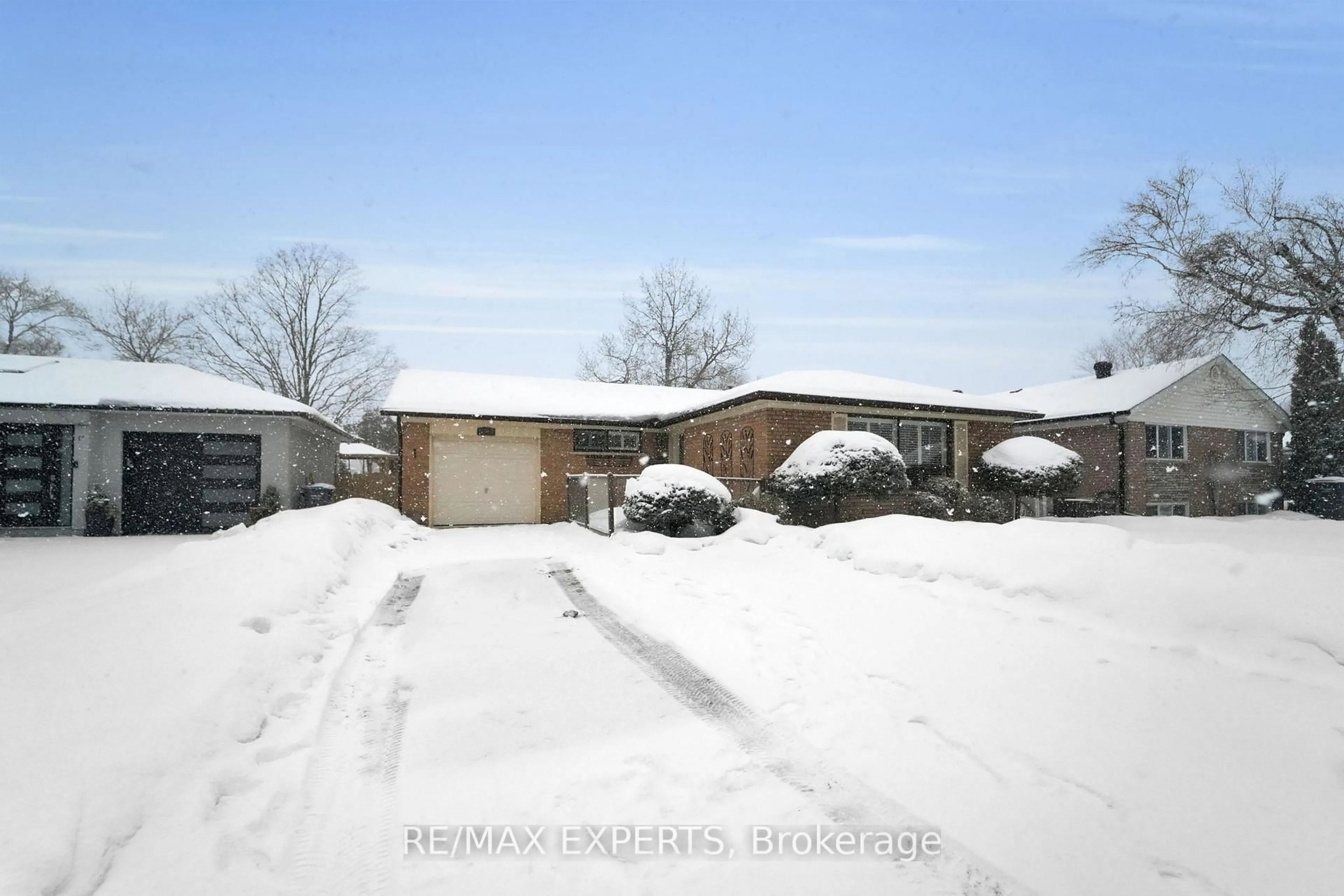 Unknown for 19 Burgby Ave, Brampton Ontario L6X 2G7