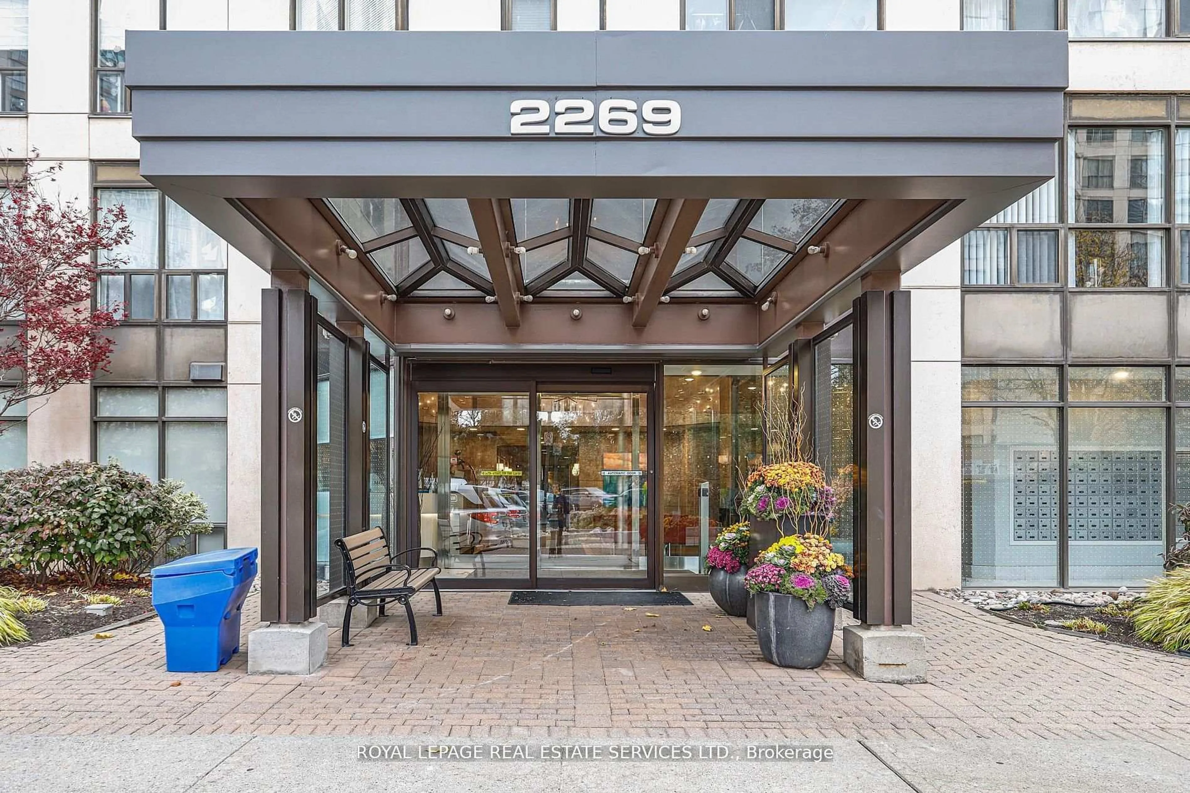 Patio, unknown for 2269 Lake Shore Blvd #611, Toronto Ontario M8V 3X6