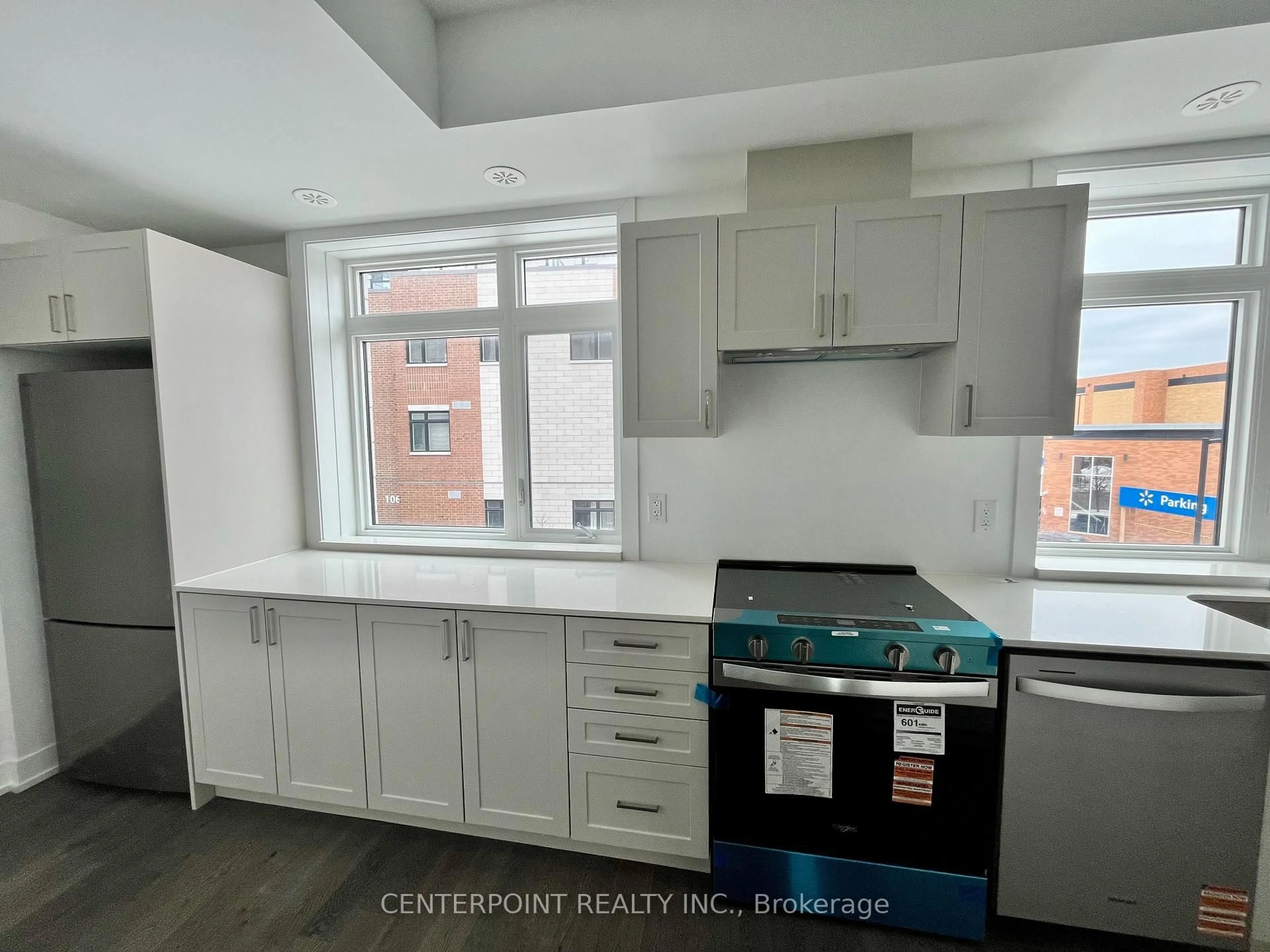 Open concept kitchen, unknown for 1062 Douglas Mccurdy Common #232, Mississauga Ontario L5G 0C6