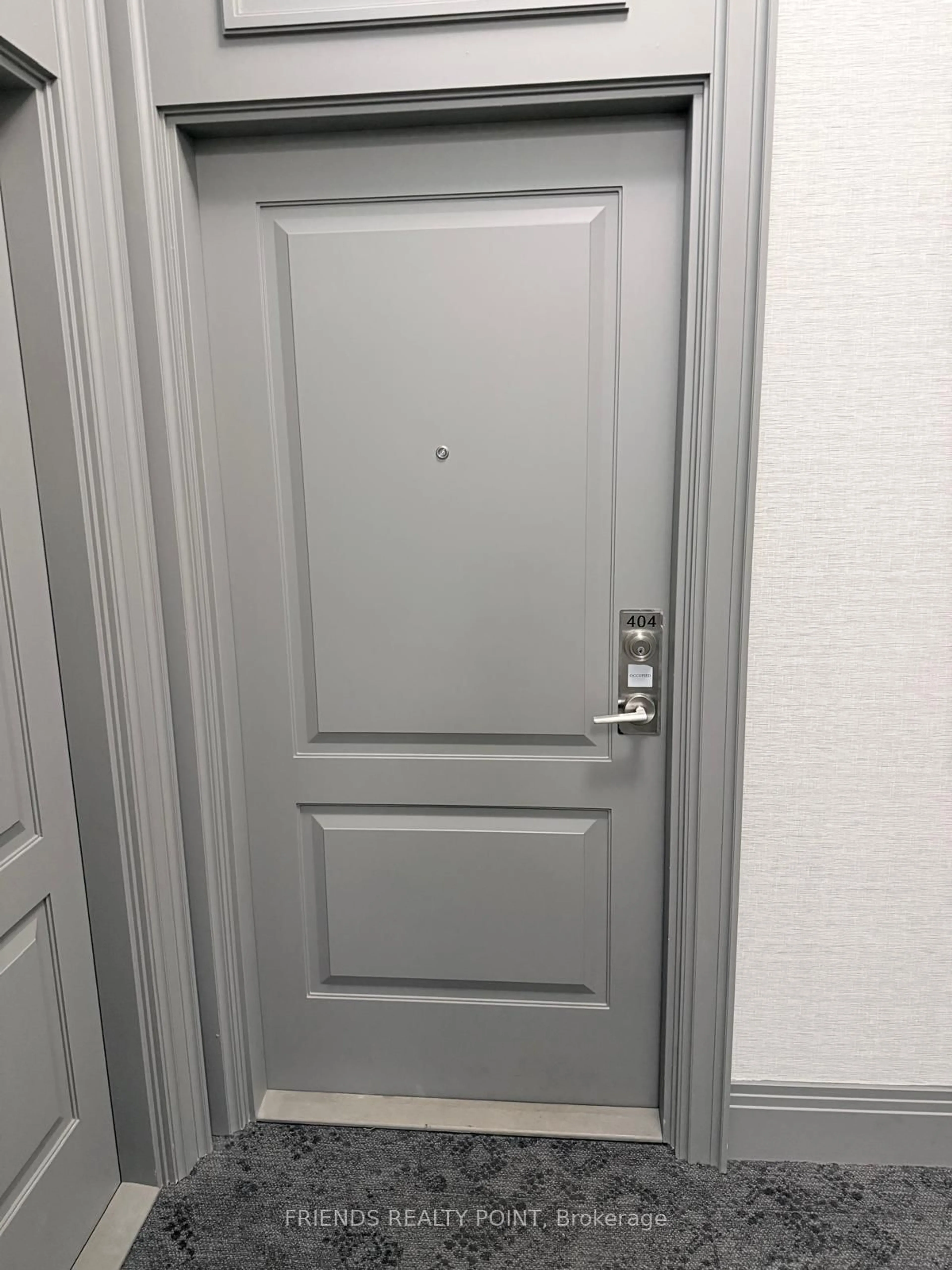 Indoor foyer for 30 Elm Dr #404, Mississauga Ontario L5B 0N3