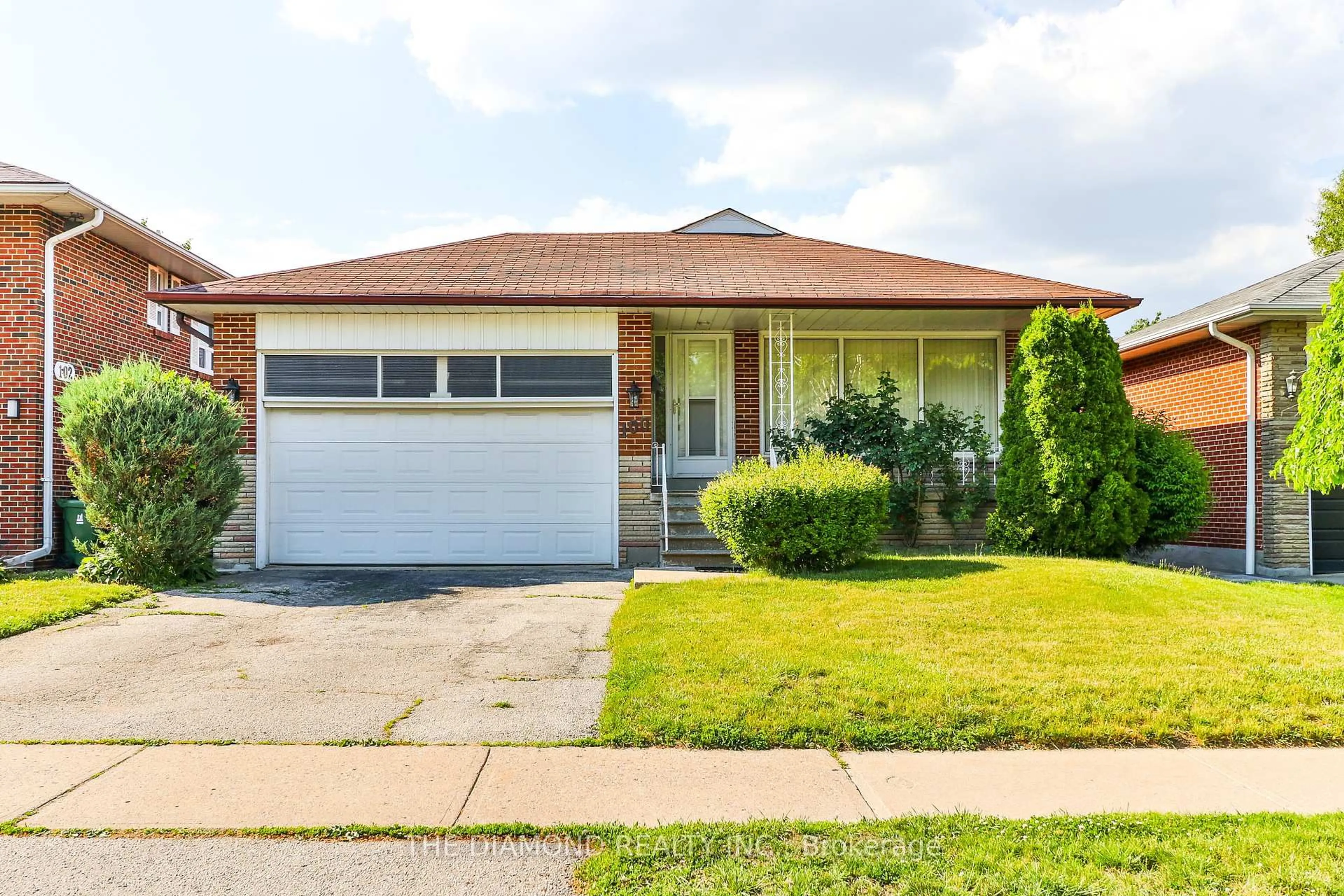 Home with brick exterior material, street for 100 Summitcrest Dr, Toronto Ontario M9P 1H8
