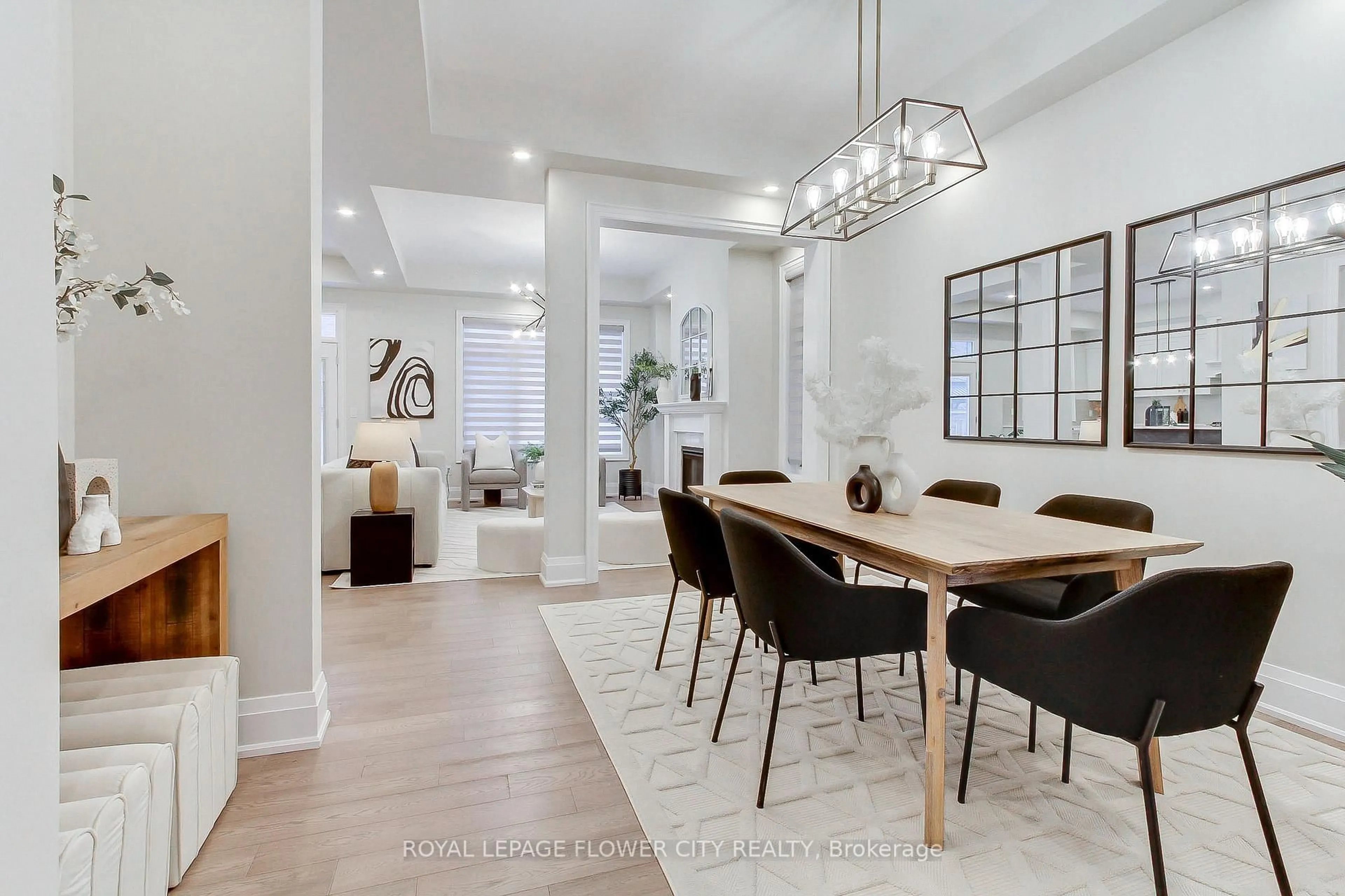 Dining room, unknown for 3379 Post Rd, Oakville Ontario L6H 0Z4