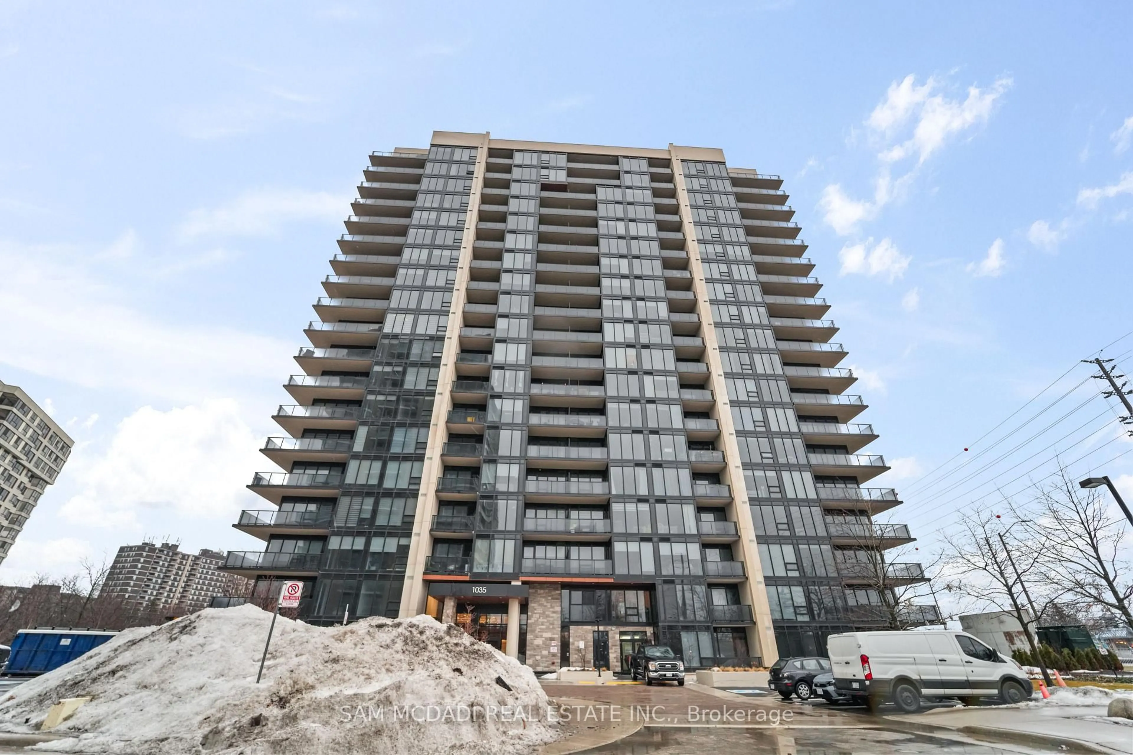 Unknown for 1035 Southdown Rd #1403, Mississauga Ontario L5J 0A2