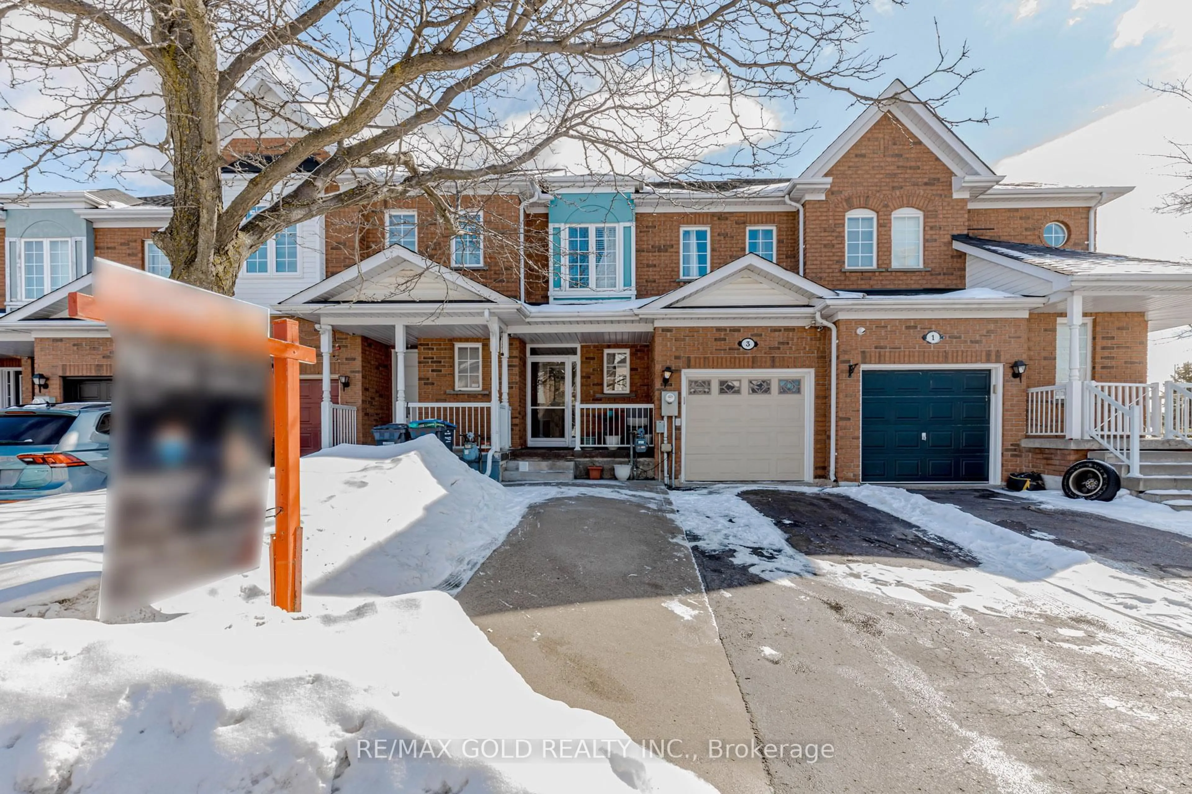 Home with brick exterior material, street for 3 Monaco Crt, Brampton Ontario L7A 1X4