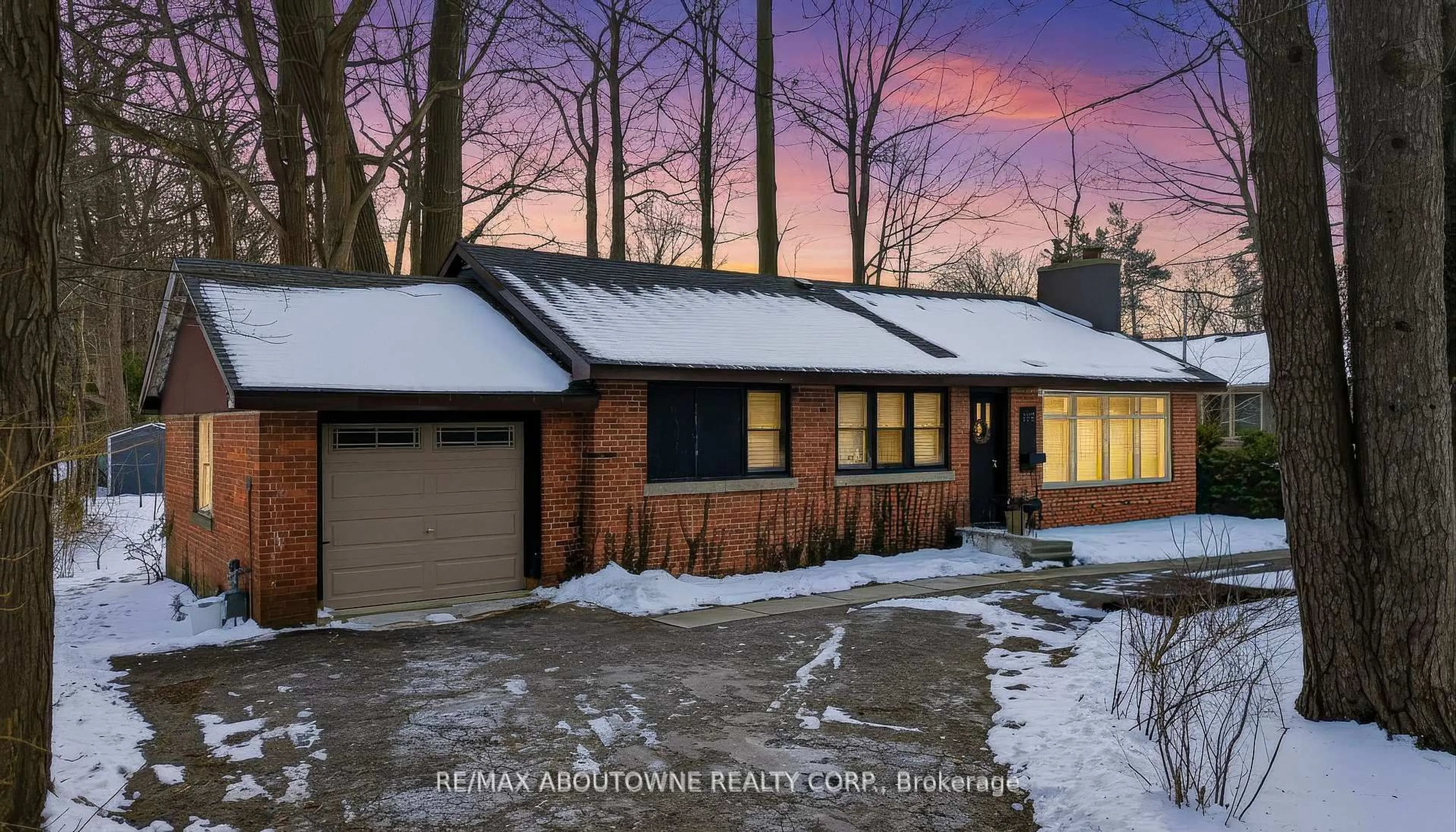 Home with brick exterior material, street for 276 Lakeshore Rd, Oakville Ontario L6K 1E8