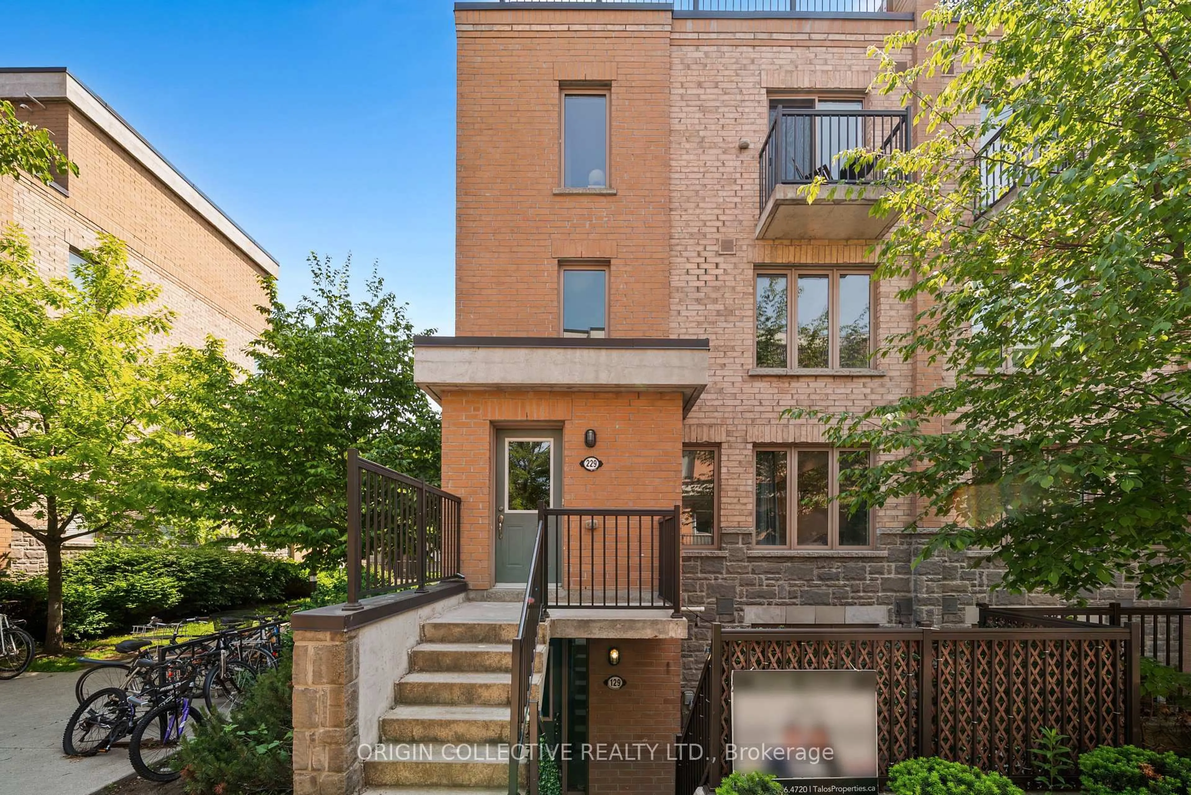 Home with brick exterior material, street for 11 Foundry Ave #229, Toronto Ontario M6H 0B7