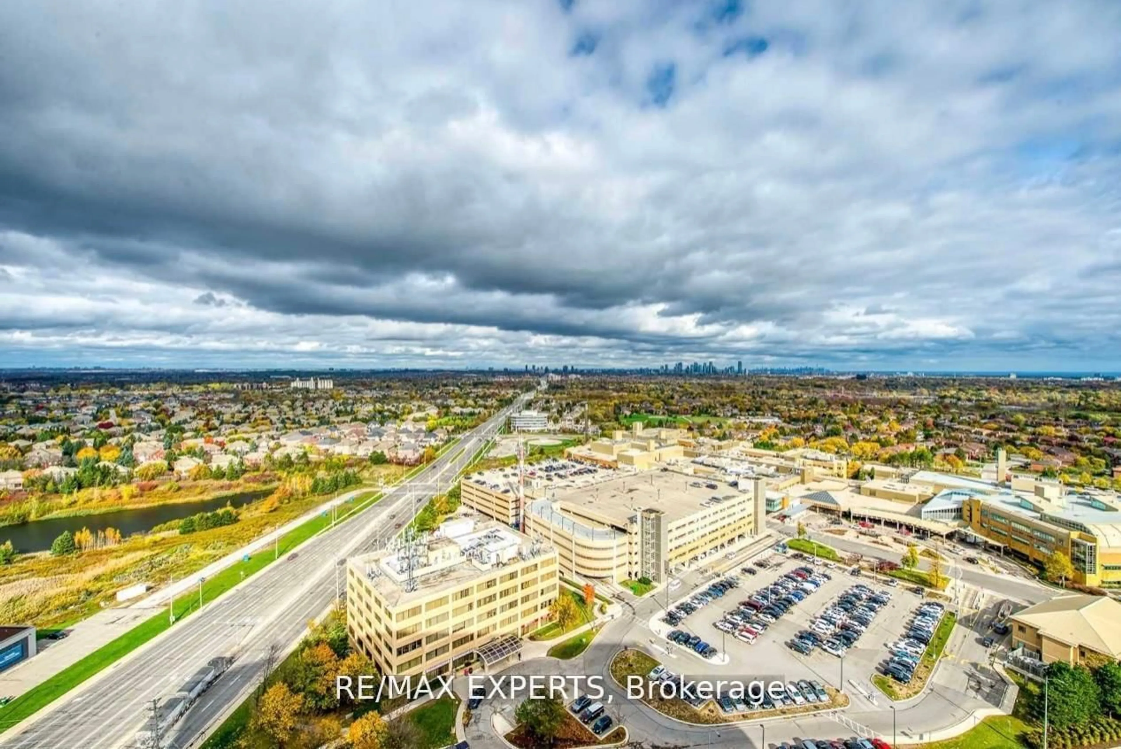A pic from outside/outdoor area/front of a property/back of a property/a pic from drone, city buildings view from balcony for 2520 Eglinton Ave #1711, Mississauga Ontario L5M 0Y2