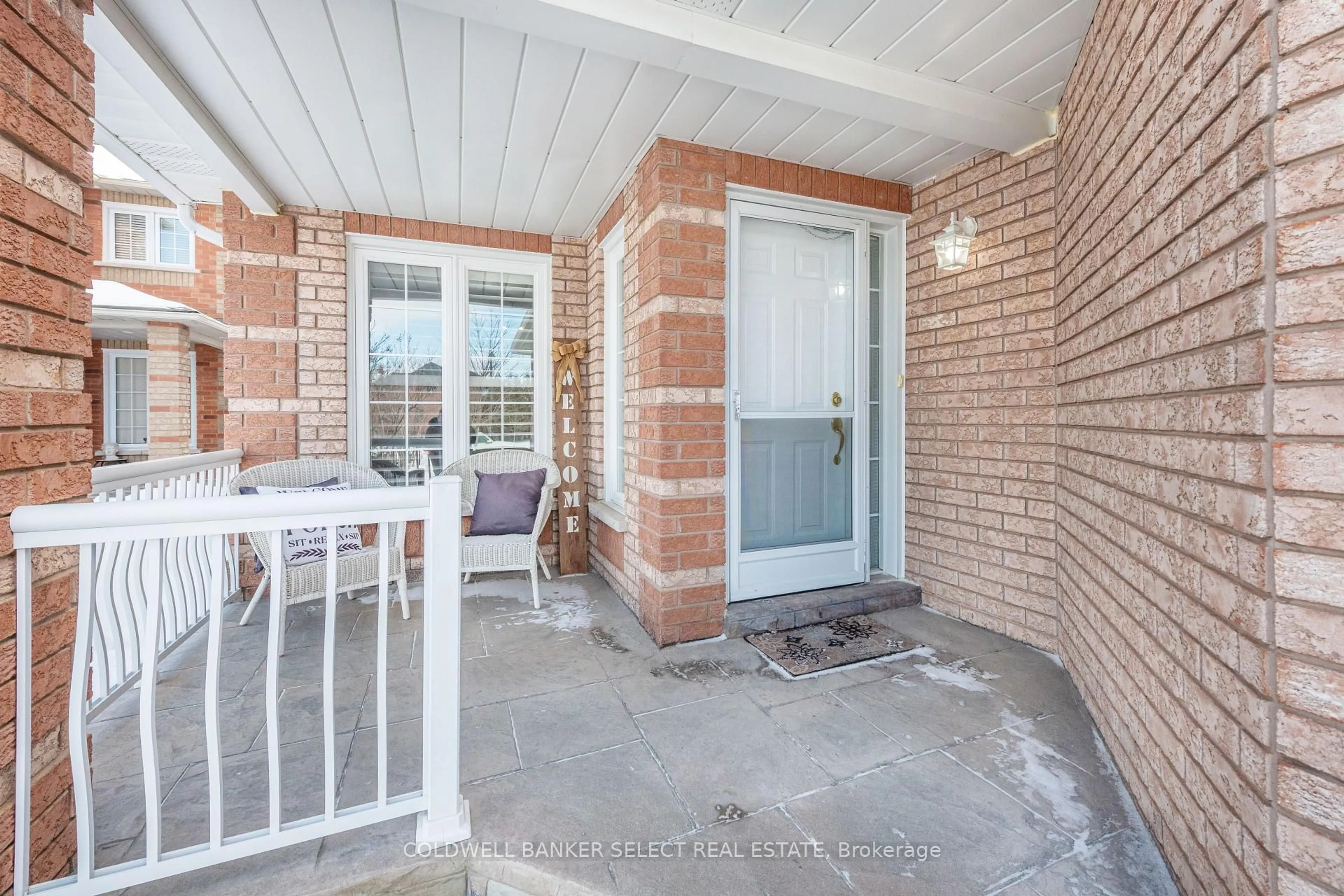 Indoor entryway for 29 Autumn Oak Crt, Caledon Ontario L7E 1X6