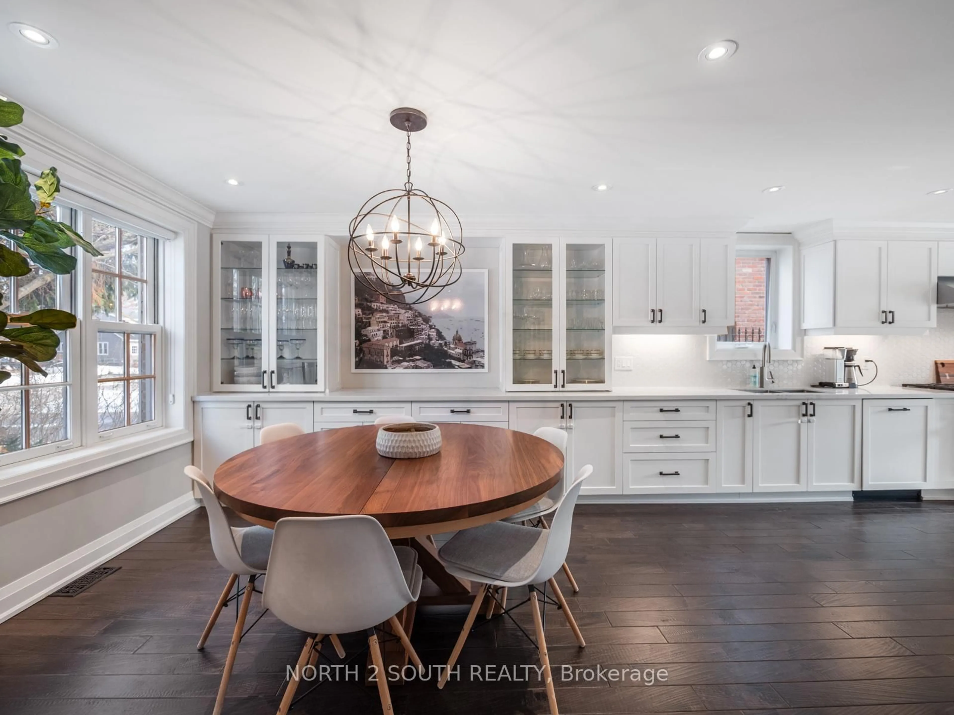 Open concept kitchen, unknown for 298 Douglas Ave, Oakville Ontario L4J 3S4