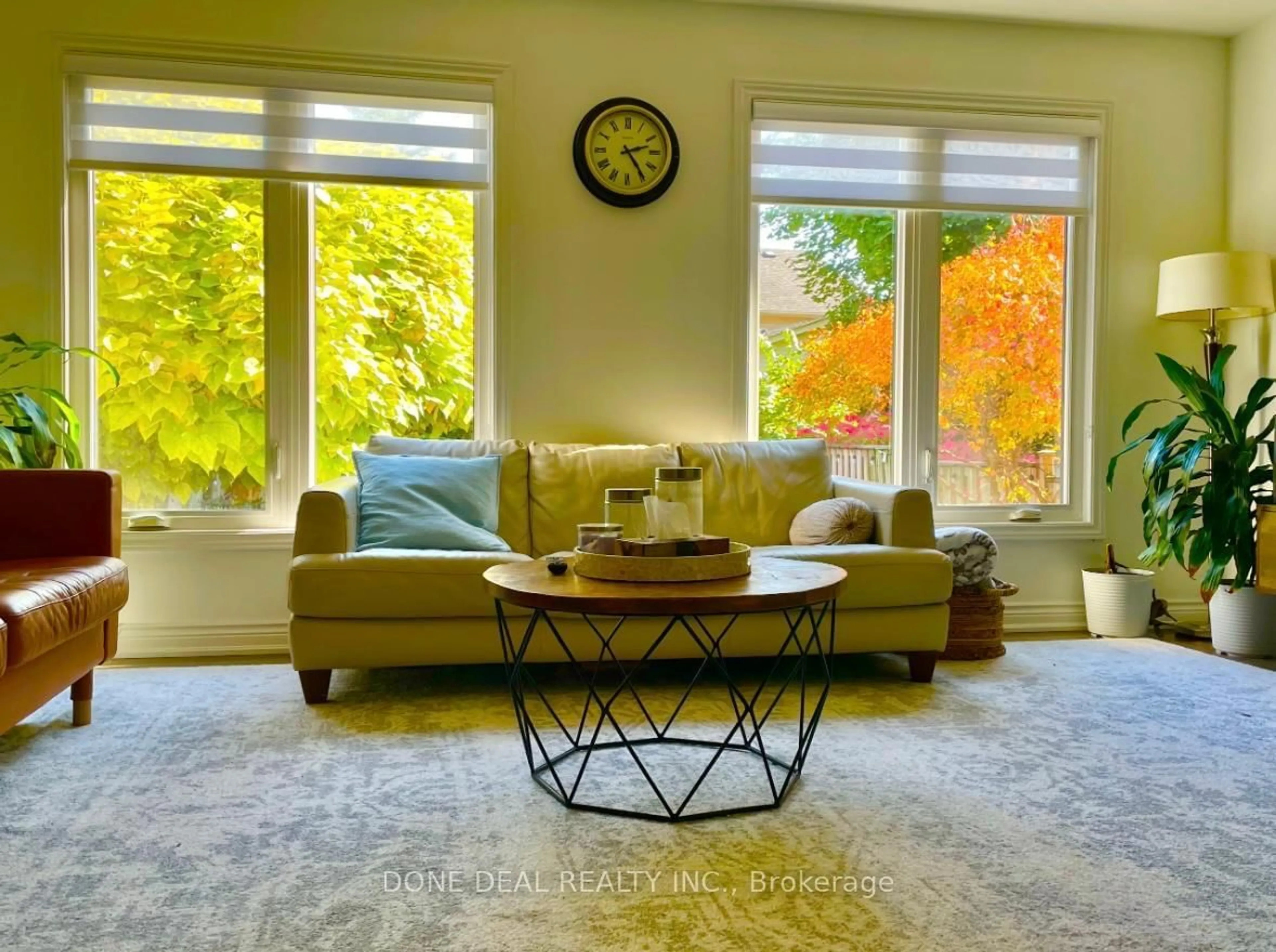 Living room with furniture, unknown for 206 Harvest Dr, Milton Ontario L9T 4T3