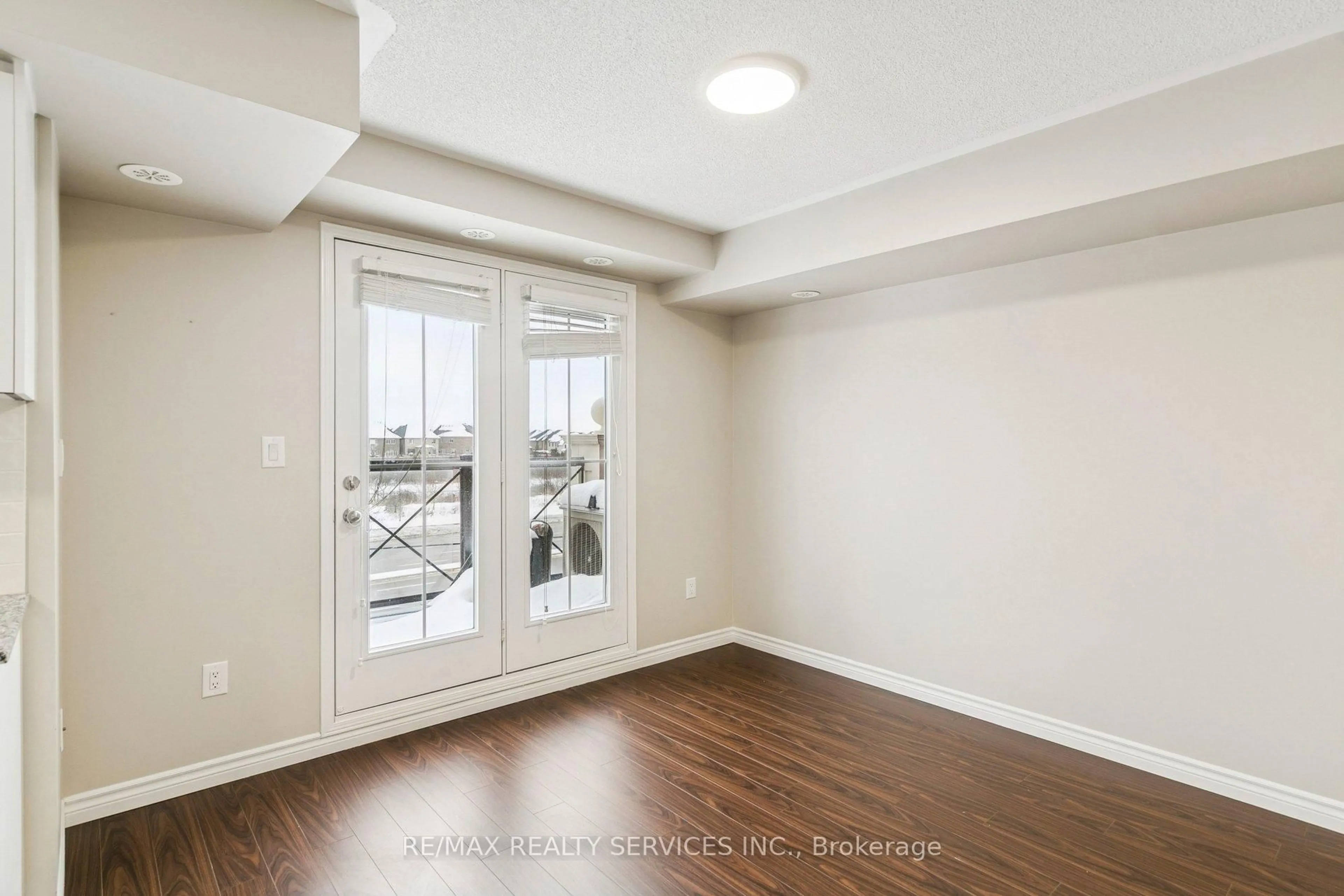 Unknown for 2504 Post Rd #22, Oakville Ontario L6H 0G6