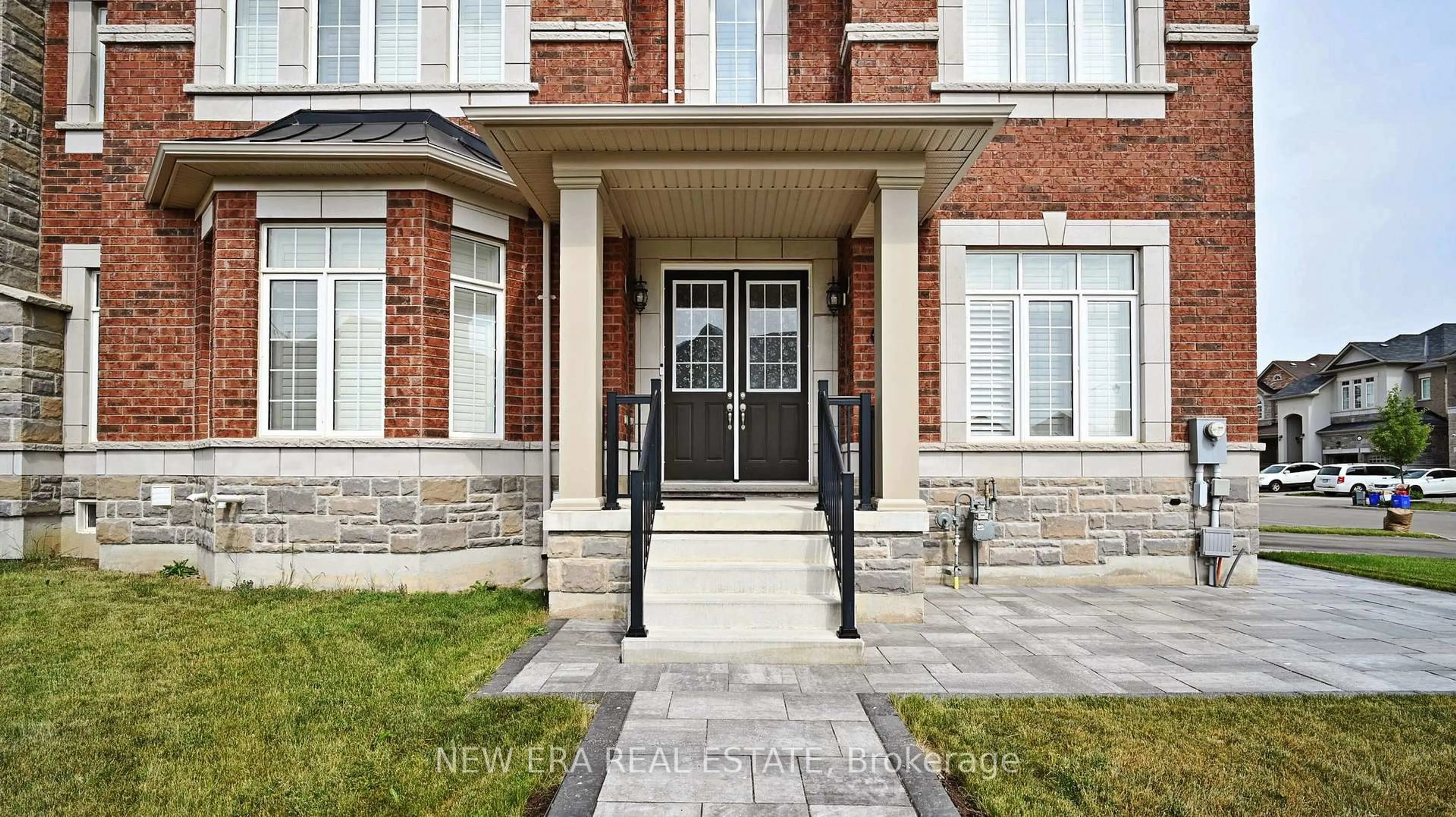 Home with brick exterior material, street for 77 Wildflower Lane, Halton Hills Ontario L7G 0A5