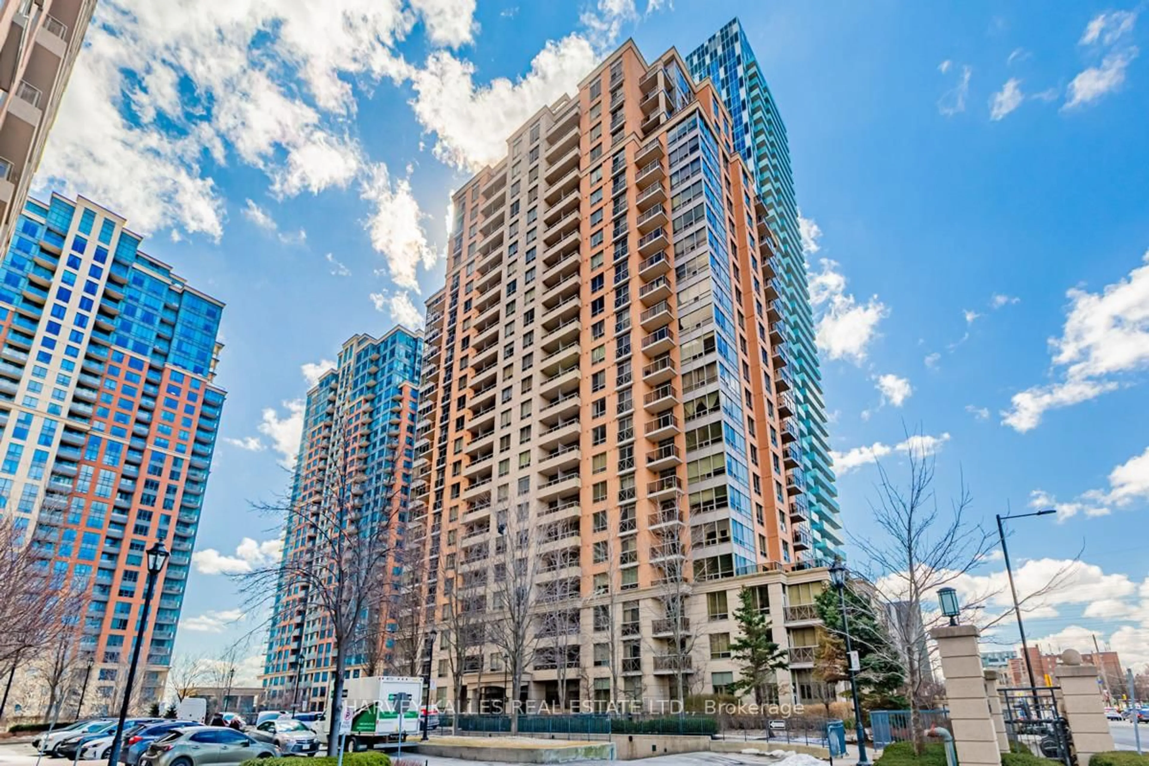 Patio, unknown for 5233 Dundas St #316, Toronto Ontario M9B 6M1