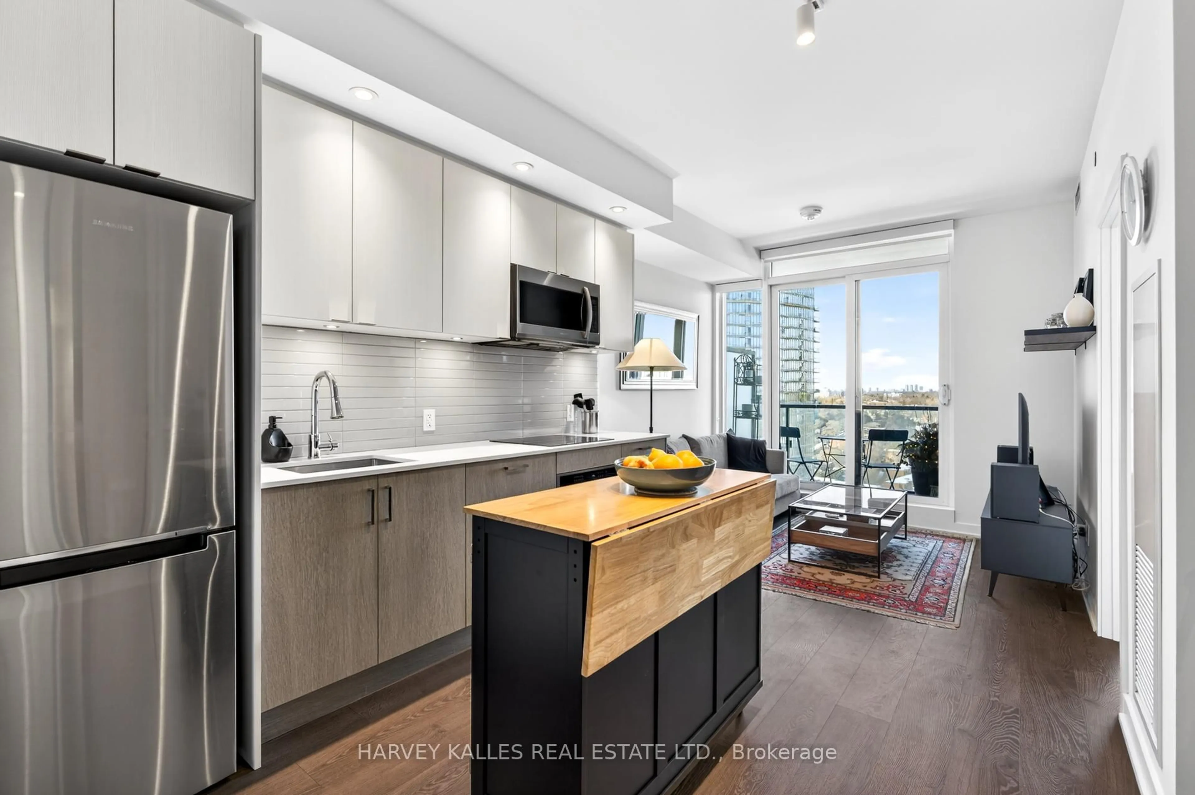 Open concept kitchen, unknown for 1926 Lake Shore Blvd #2201, Toronto Ontario M6S 1A1